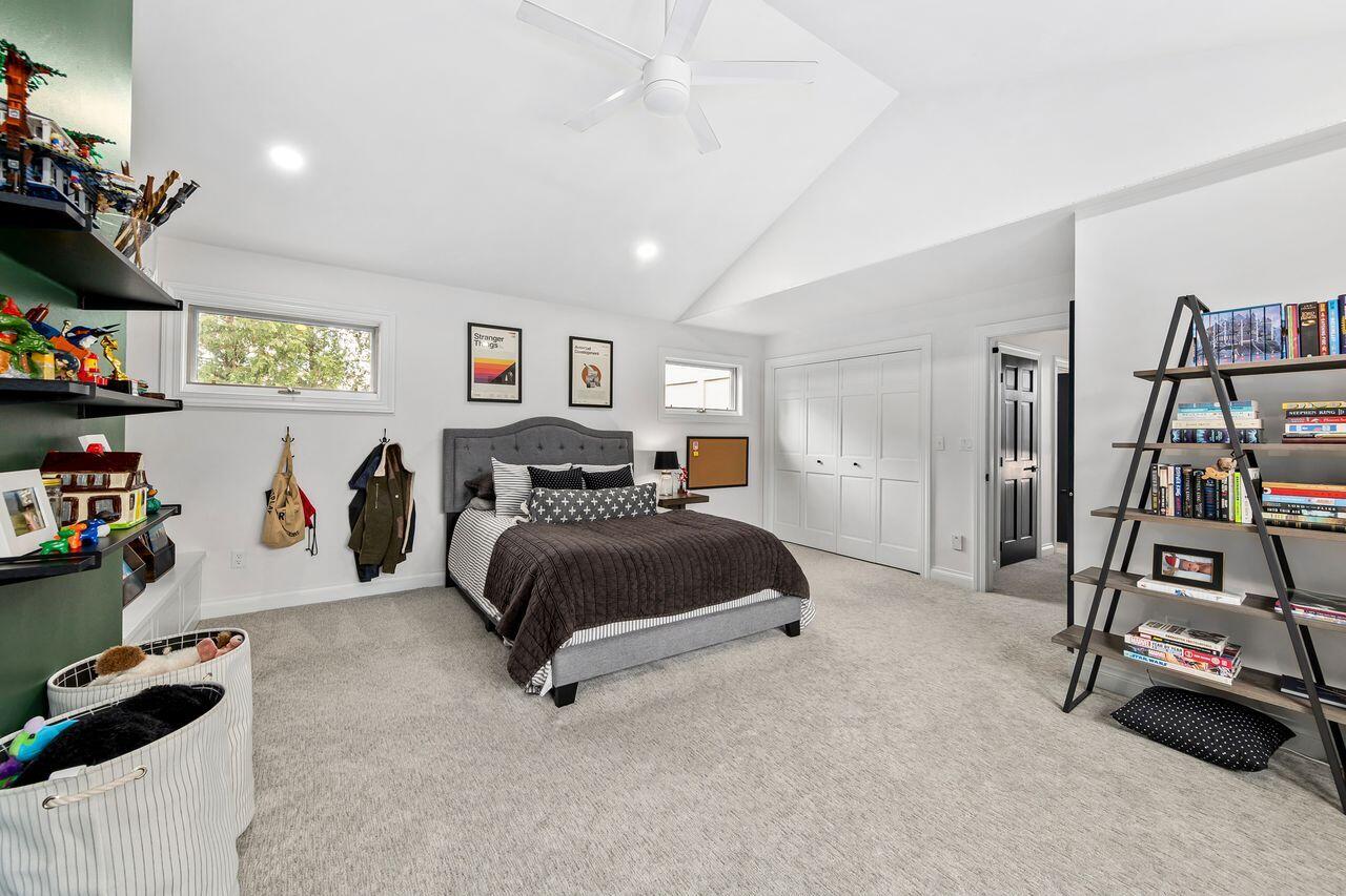 Brookfield, Wisconsin, 53045, United States, 4 Bedrooms Bedrooms, ,4 BathroomsBathrooms,Residential,Active,1996580