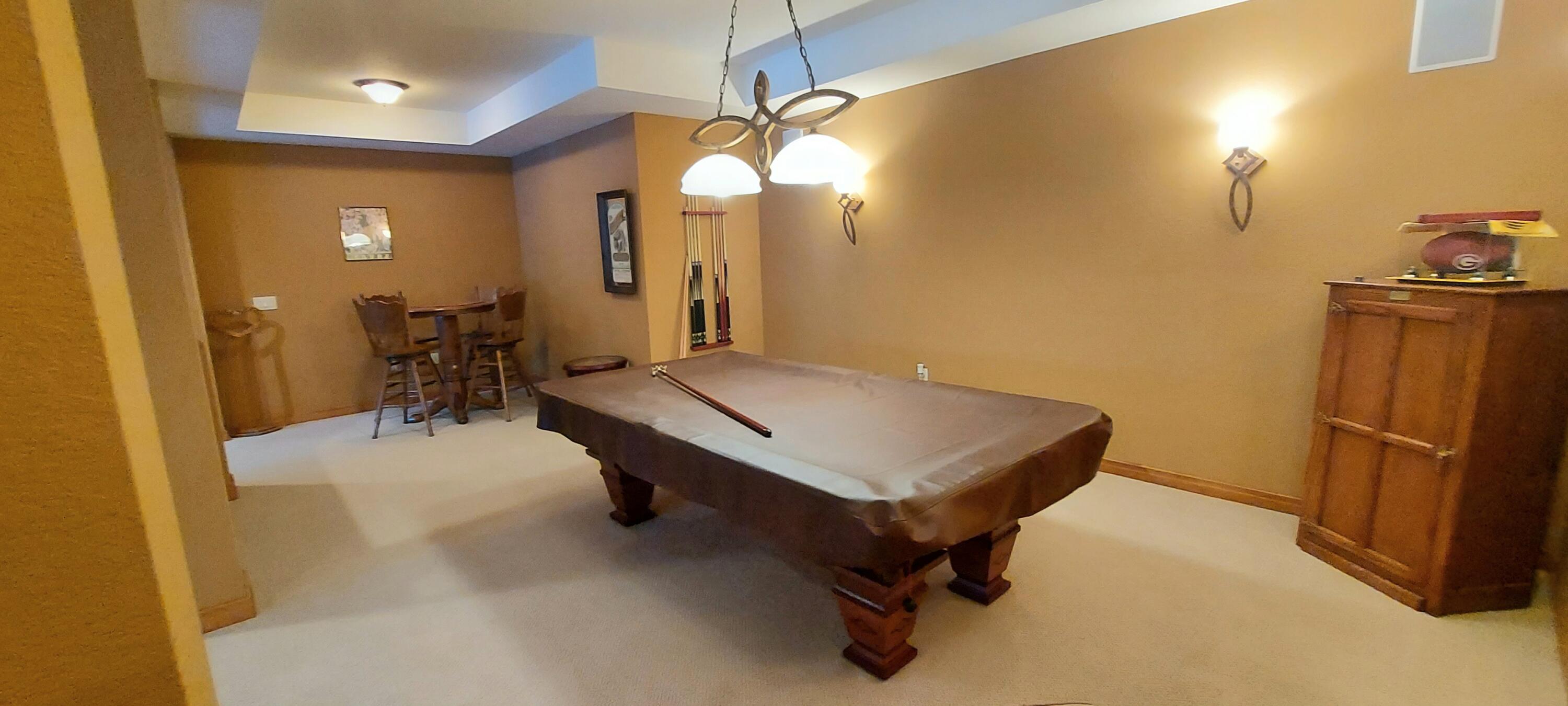 Slinger, Wisconsin, 53086, United States, 5 Bedrooms Bedrooms, ,4 BathroomsBathrooms,Residential,Active,2011435