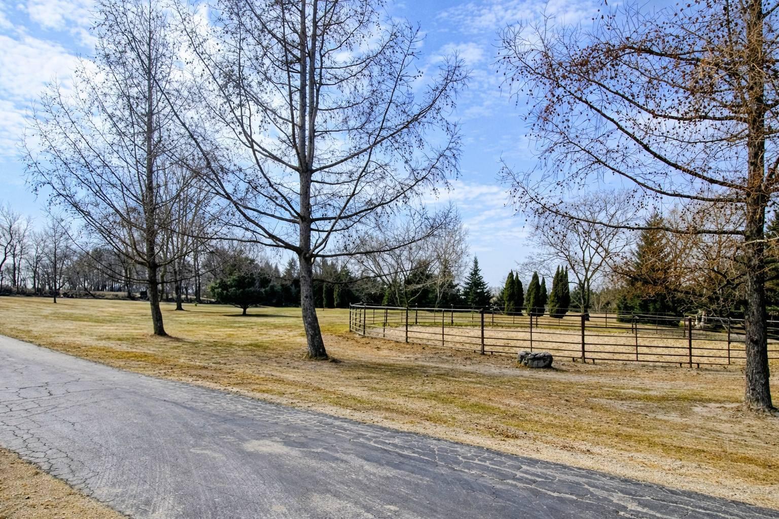 Kewaskum, Wisconsin, 53040, United States, 3 Bedrooms Bedrooms, ,3 BathroomsBathrooms,Residential,Active,2031037