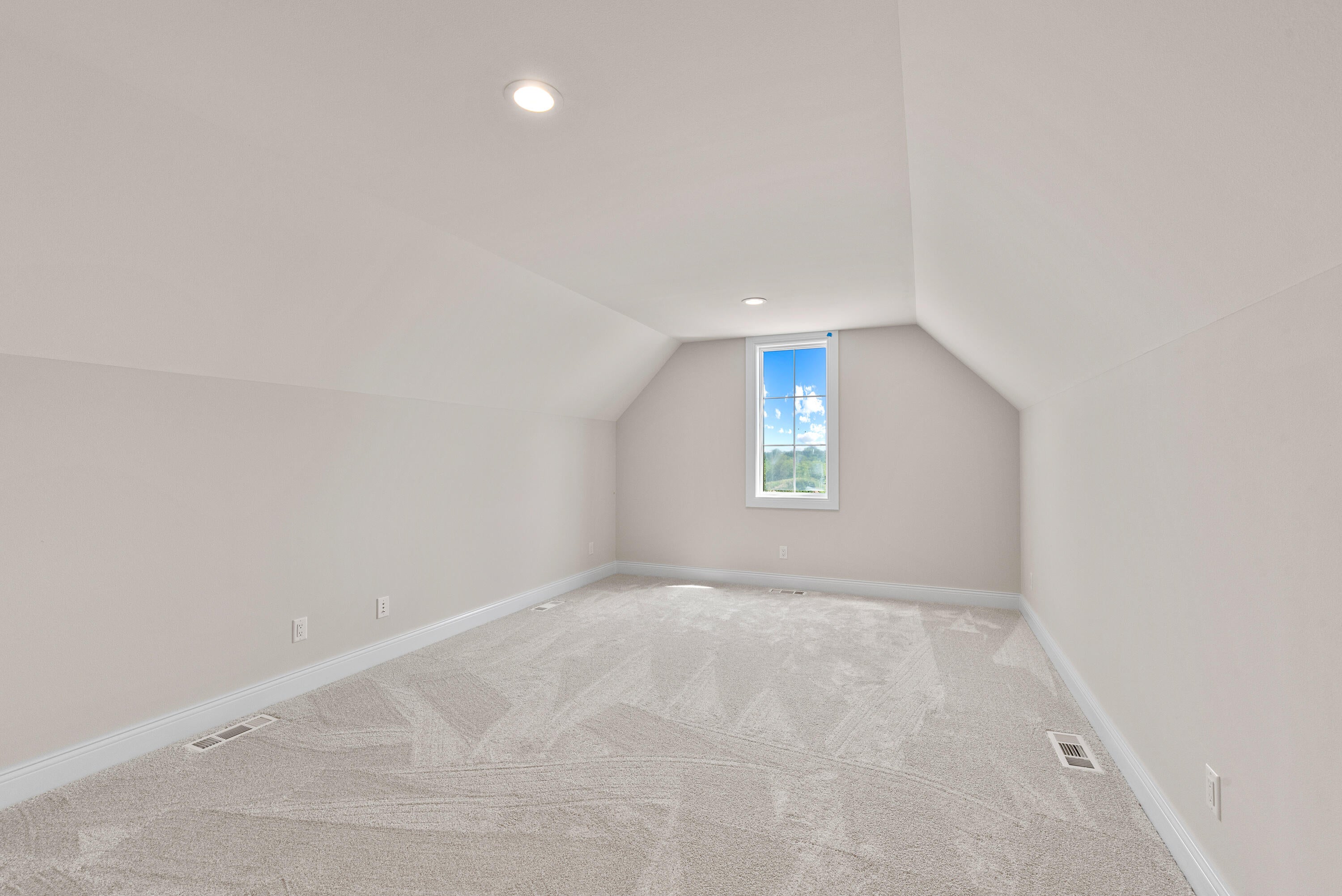 Mequon, Wisconsin, 53097, United States, 5 Bedrooms Bedrooms, ,5 BathroomsBathrooms,Residential,Active,1893229