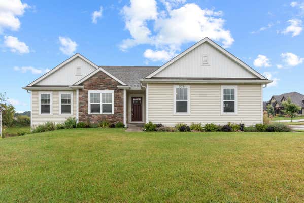 529 SPUR RD, SLINGER, WI 53086 - Image 1