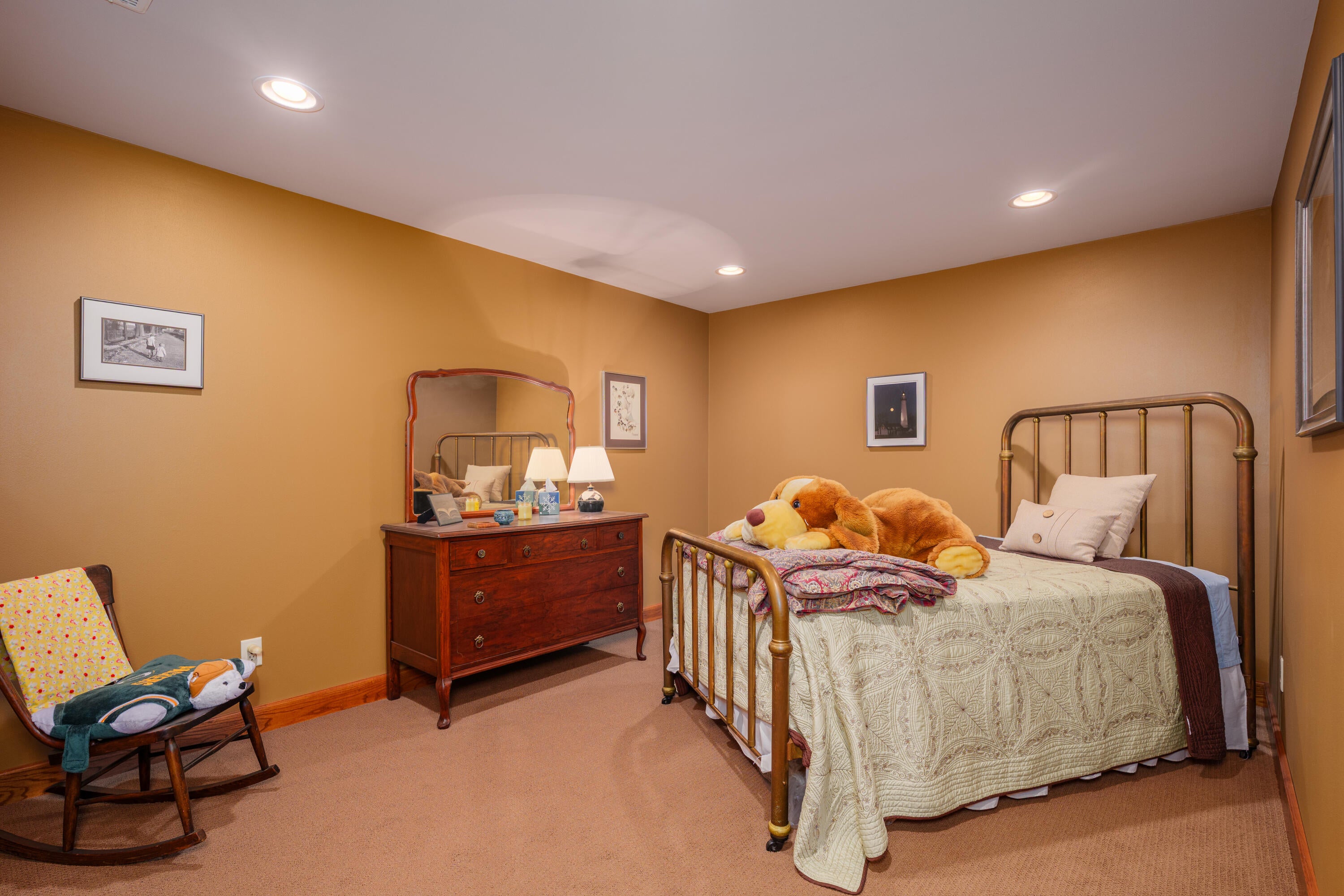 Mount Pleasant, Wisconsin, 53405, United States, 4 Bedrooms Bedrooms, ,6 BathroomsBathrooms,Residential,Active,1909907