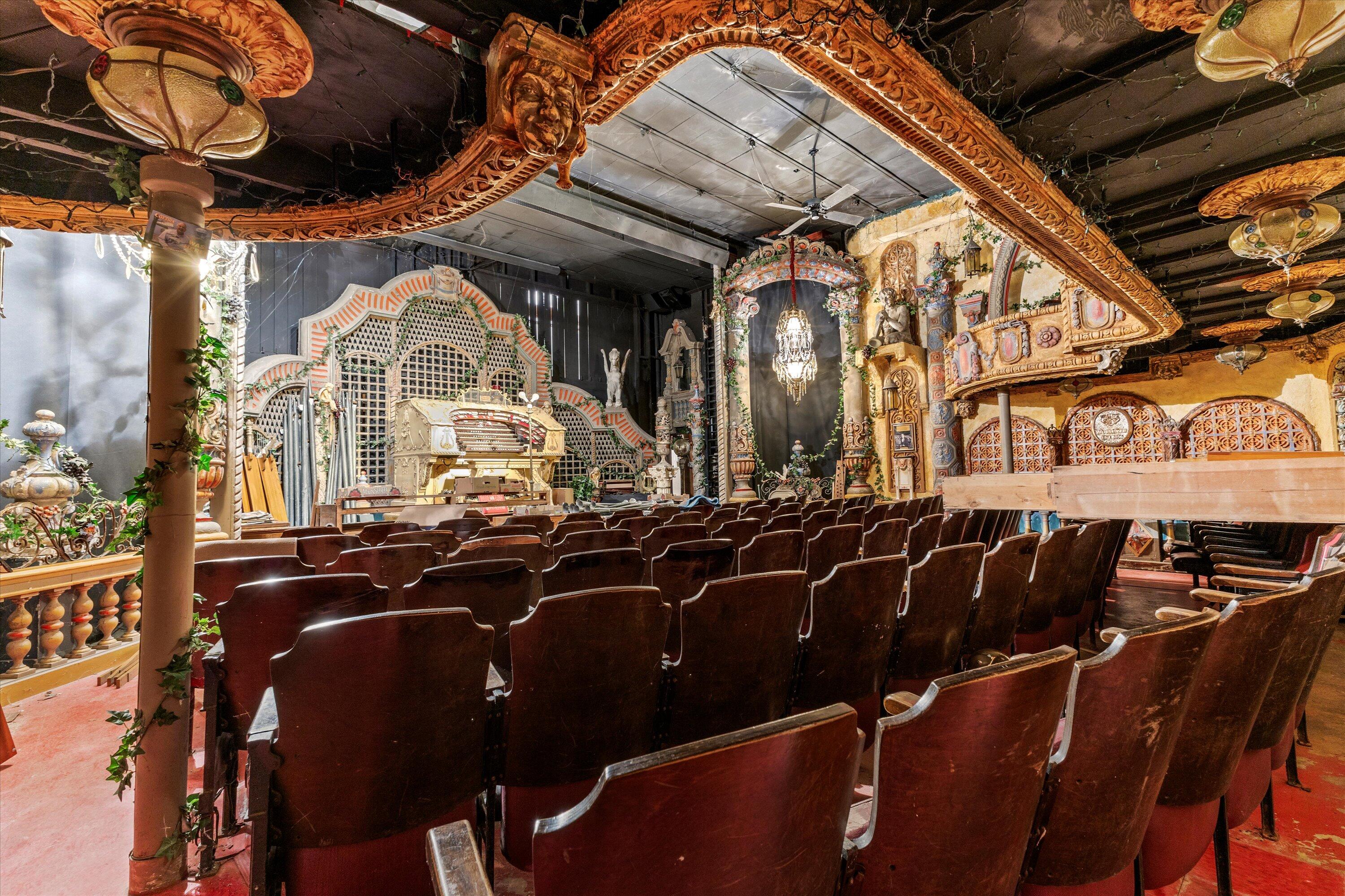 Racine, Wisconsin, 53402, United States, 3 Bedrooms Bedrooms, ,2 BathroomsBathrooms,Residential,Active,1985849