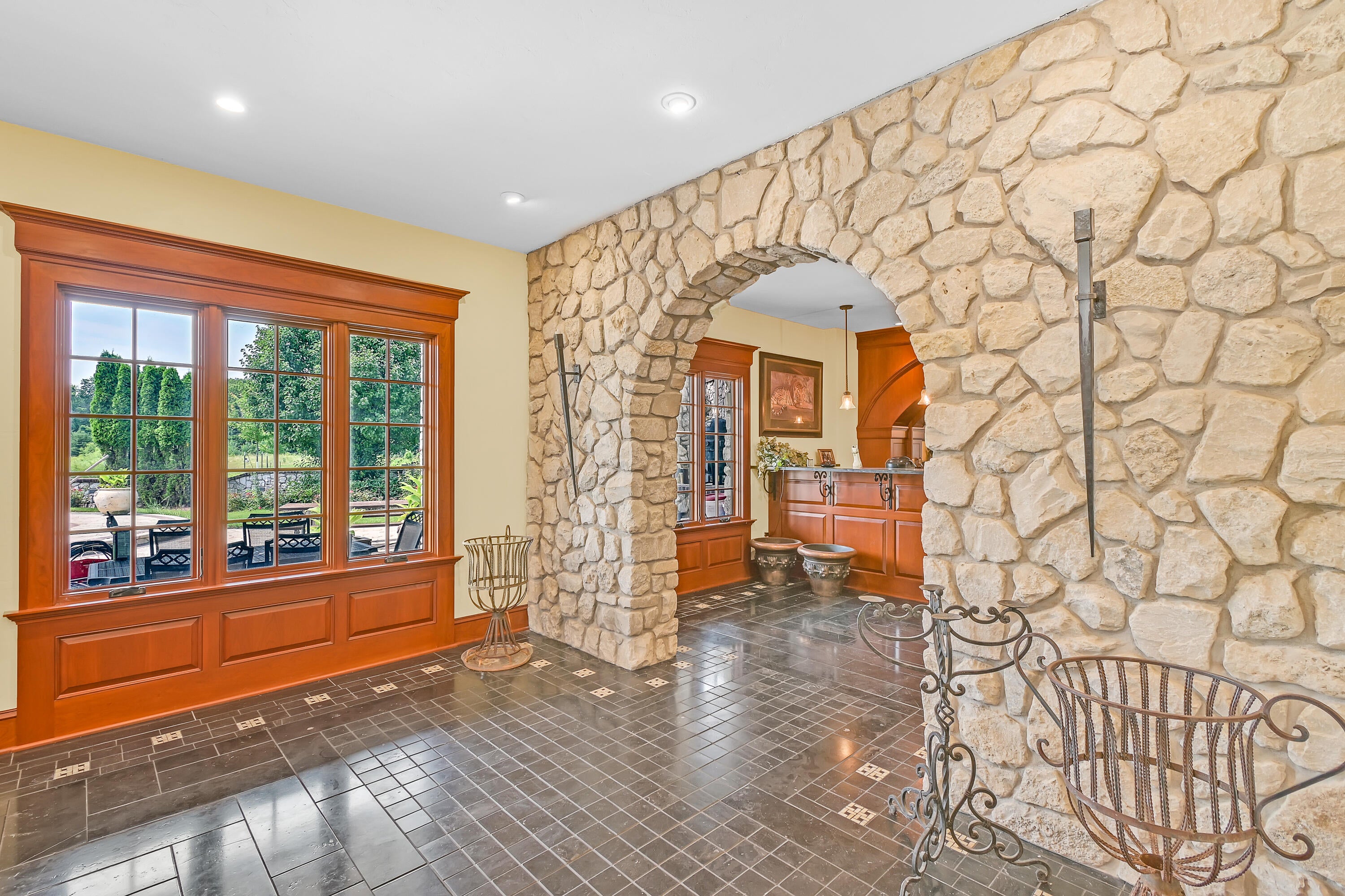 Watertown, Wisconsin, 53098, United States, ,5 BathroomsBathrooms,Residential,Active,1808170