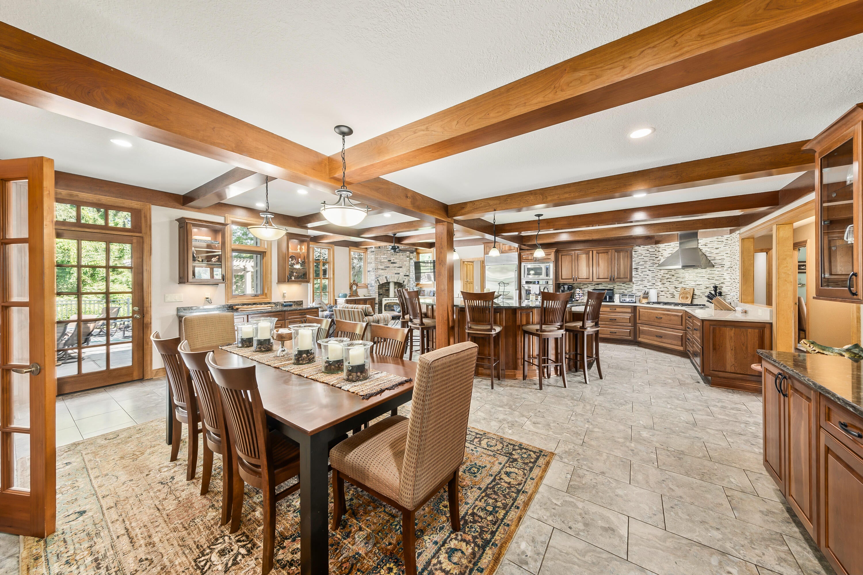 Dousman, Wisconsin, 53118, United States, 5 Bedrooms Bedrooms, ,6 BathroomsBathrooms,Residential,Active,2015850