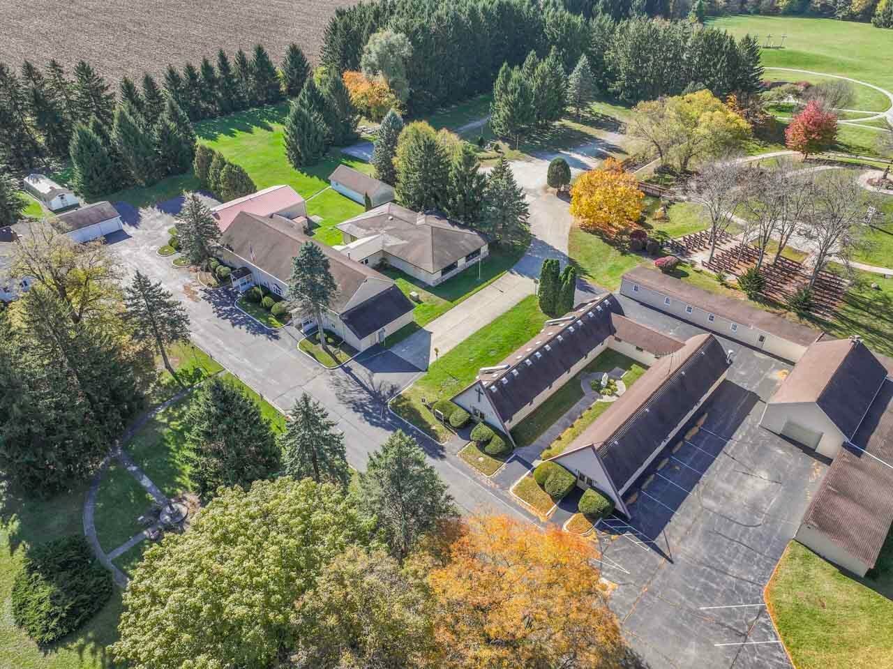 Twin Lakes, Wisconsin, 53181, United States, 10 Bedrooms Bedrooms, ,5 BathroomsBathrooms,Residential,Active,1973306