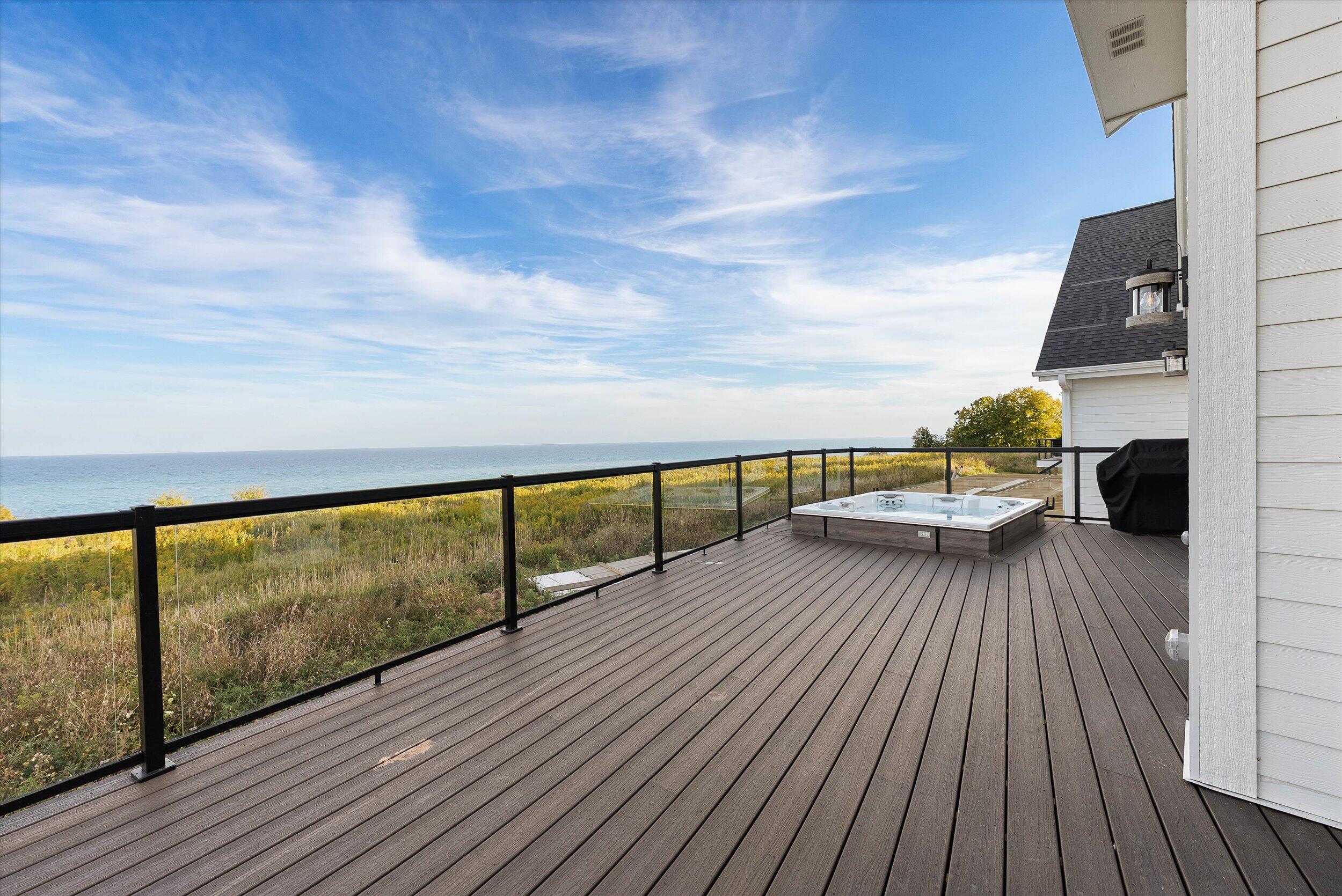 Port Washington, Wisconsin, 53074, United States, 4 Bedrooms Bedrooms, ,3 BathroomsBathrooms,Residential,Active,1954036