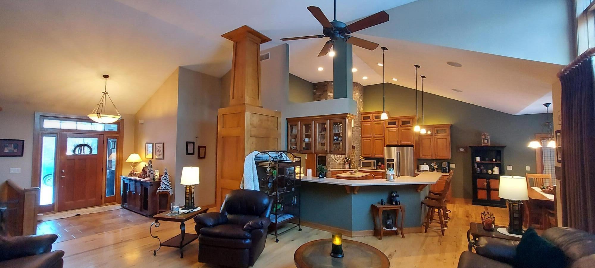 Slinger, Wisconsin, 53086, United States, 5 Bedrooms Bedrooms, ,4 BathroomsBathrooms,Residential,Active,2011435