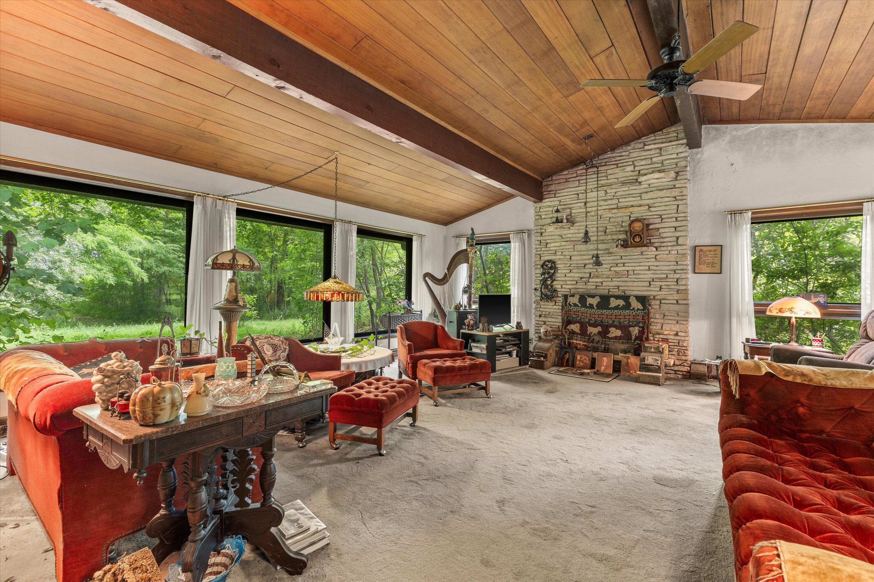 Racine, Wisconsin, 53402, United States, 3 Bedrooms Bedrooms, ,2 BathroomsBathrooms,Residential,Active,1985849