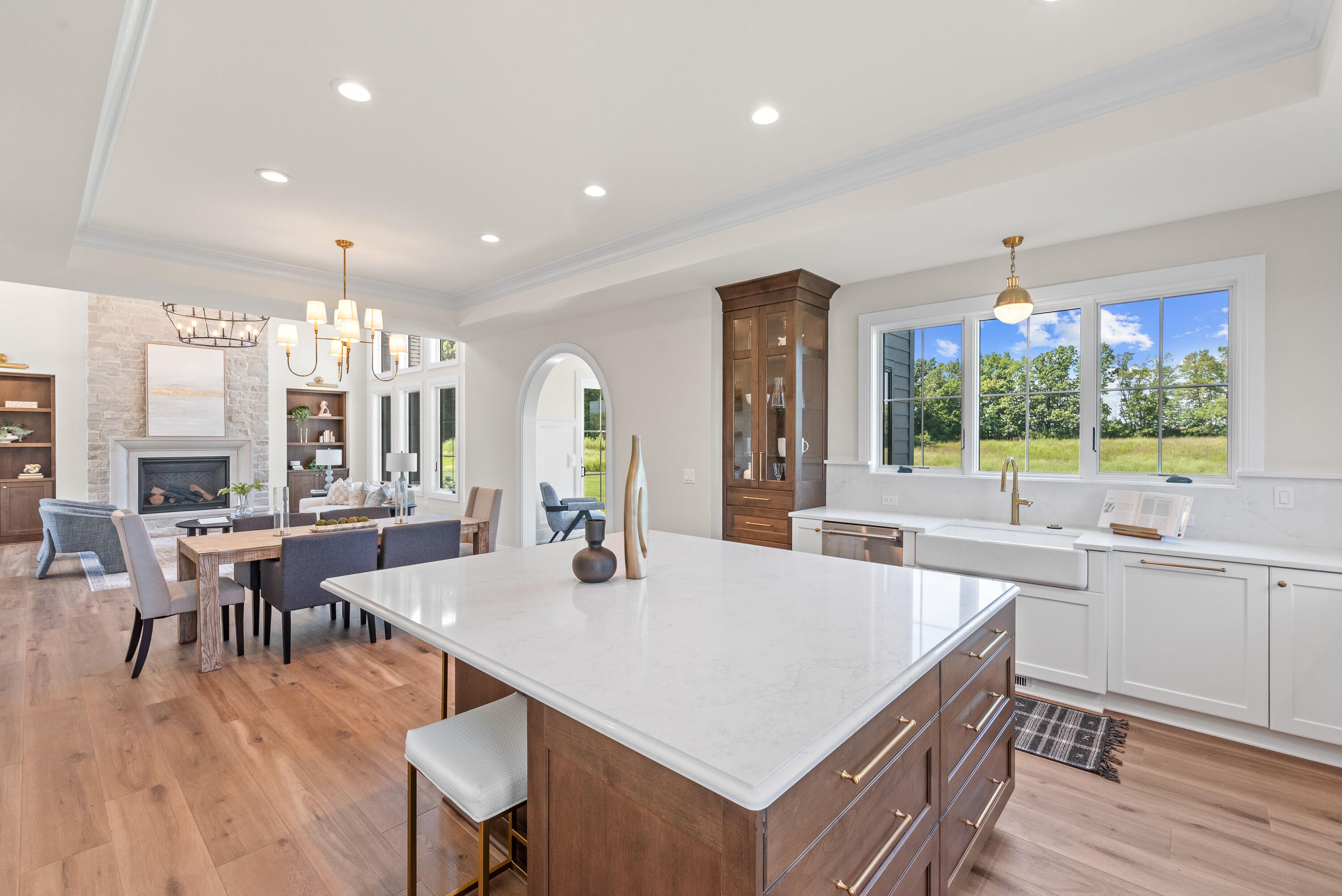 Mequon, Wisconsin, 53097, United States, 5 Bedrooms Bedrooms, ,5 BathroomsBathrooms,Residential,Active,1893229