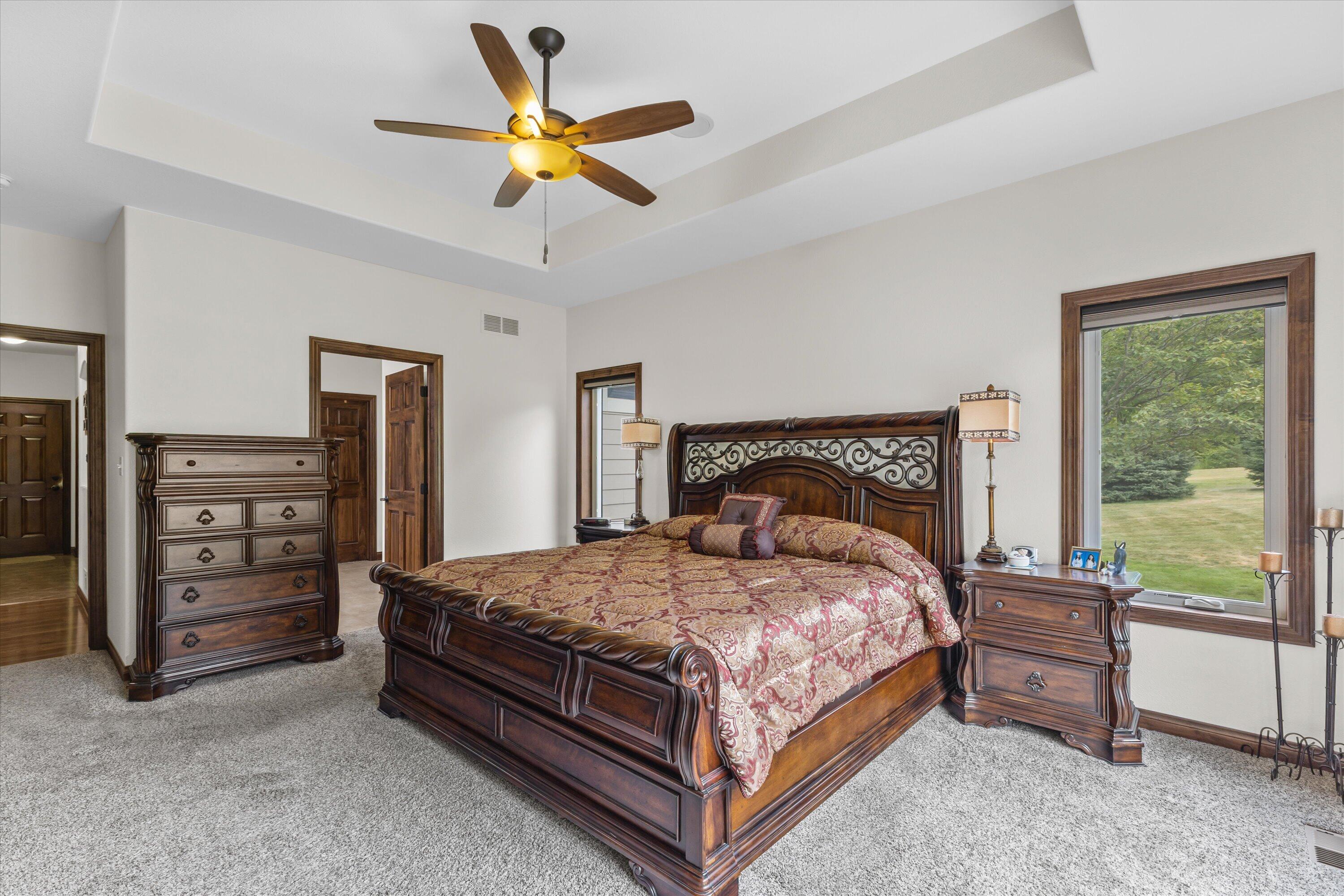 Exquisite 2,800 sq. ft. custom ranch in desirable Rogers Glen! This st – image 34