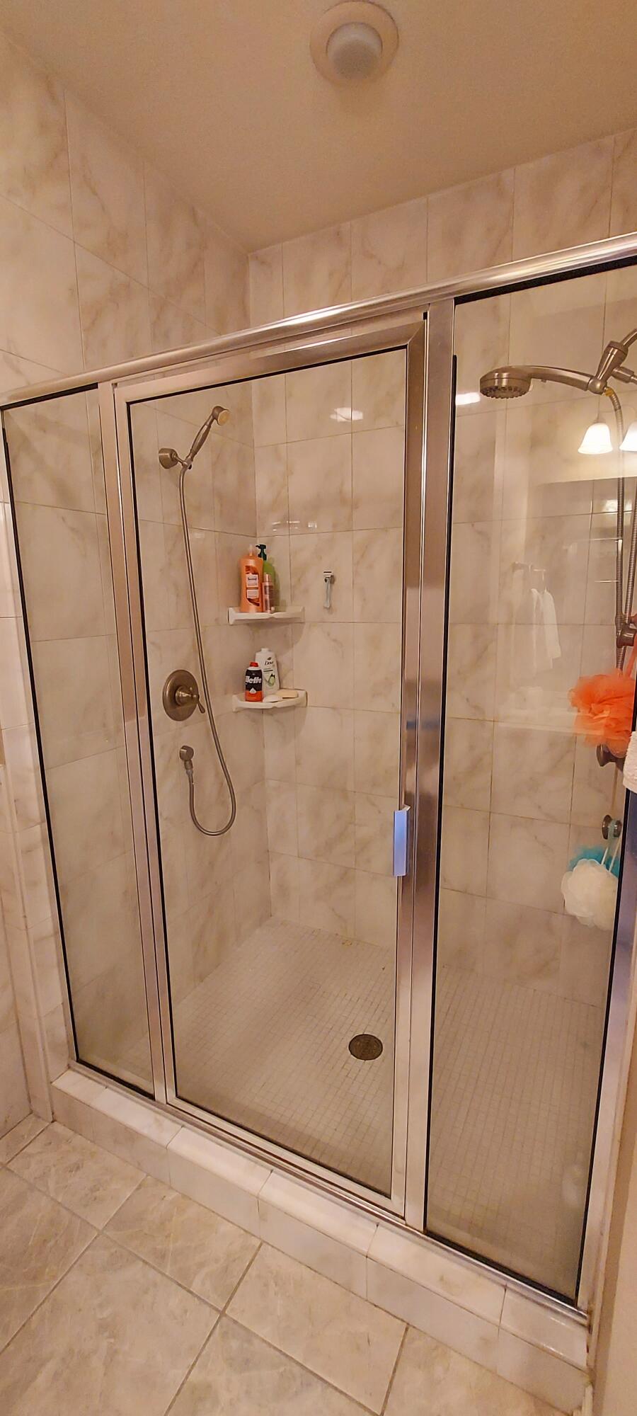 Slinger, Wisconsin, 53086, United States, 5 Bedrooms Bedrooms, ,4 BathroomsBathrooms,Residential,Active,2011435