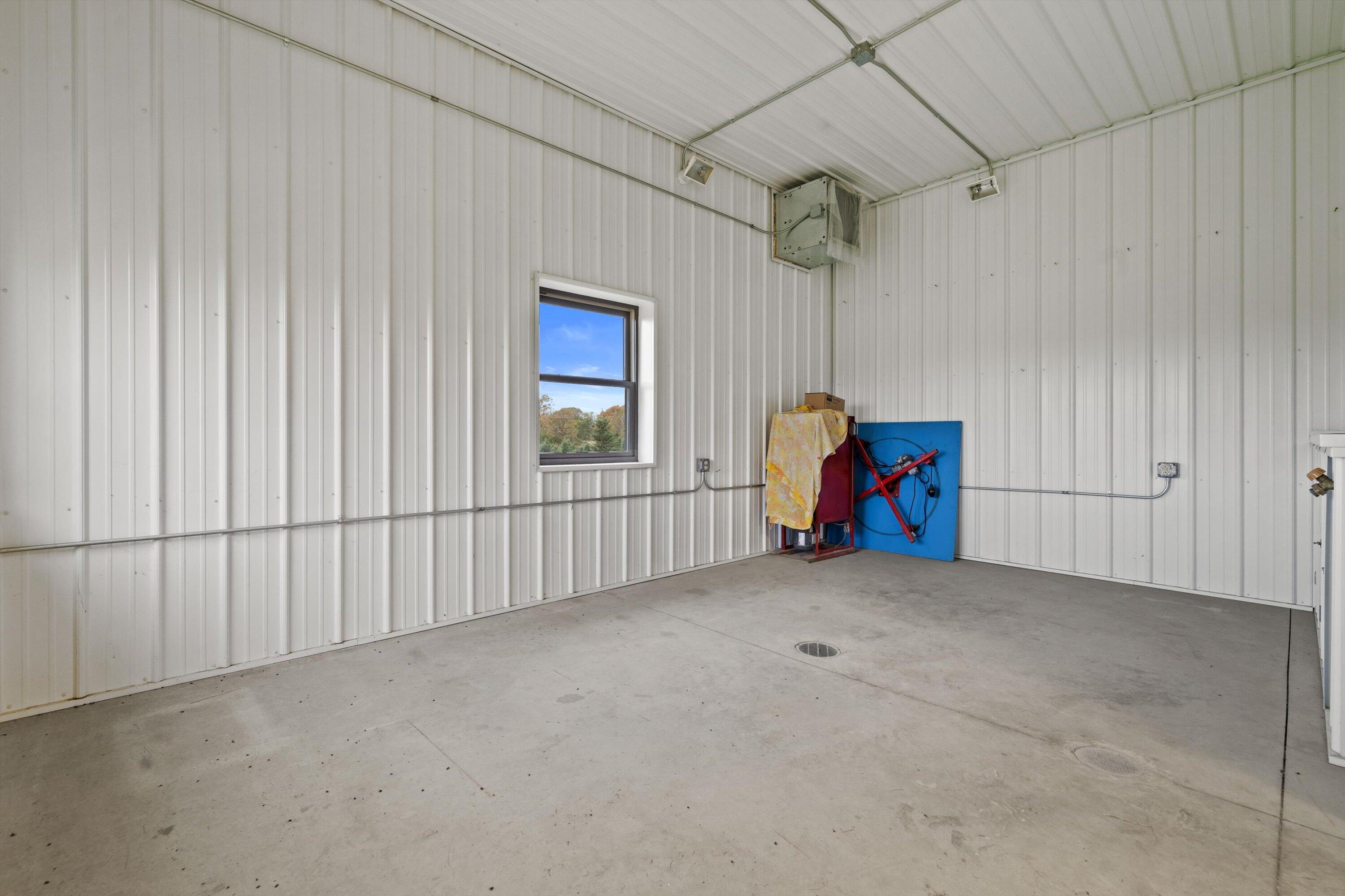 East Troy, Wisconsin, 53120, United States, 4 Bedrooms Bedrooms, ,3 BathroomsBathrooms,Residential,Active,1969679