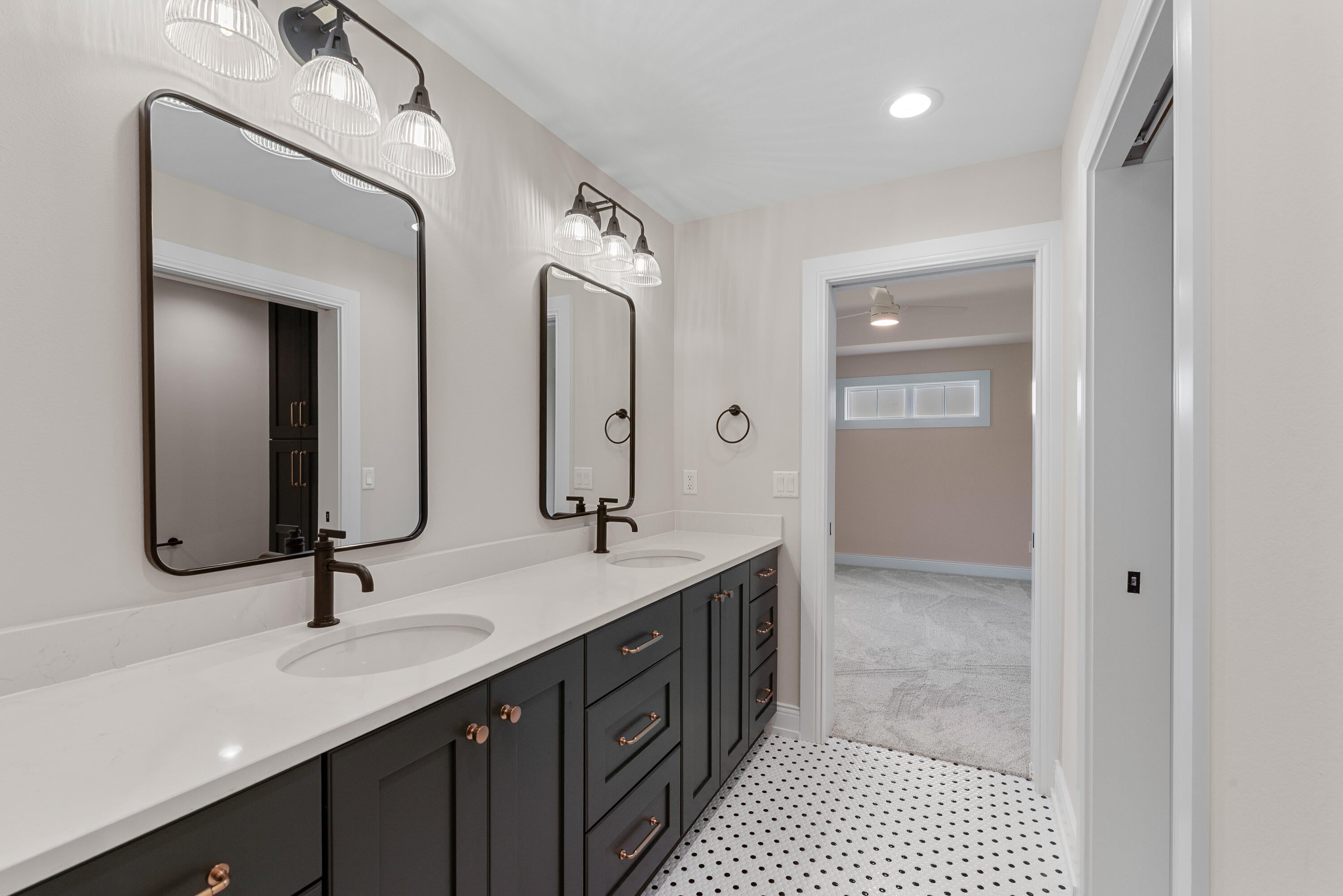 Mequon, Wisconsin, 53097, United States, 5 Bedrooms Bedrooms, ,5 BathroomsBathrooms,Residential,Active,1893229