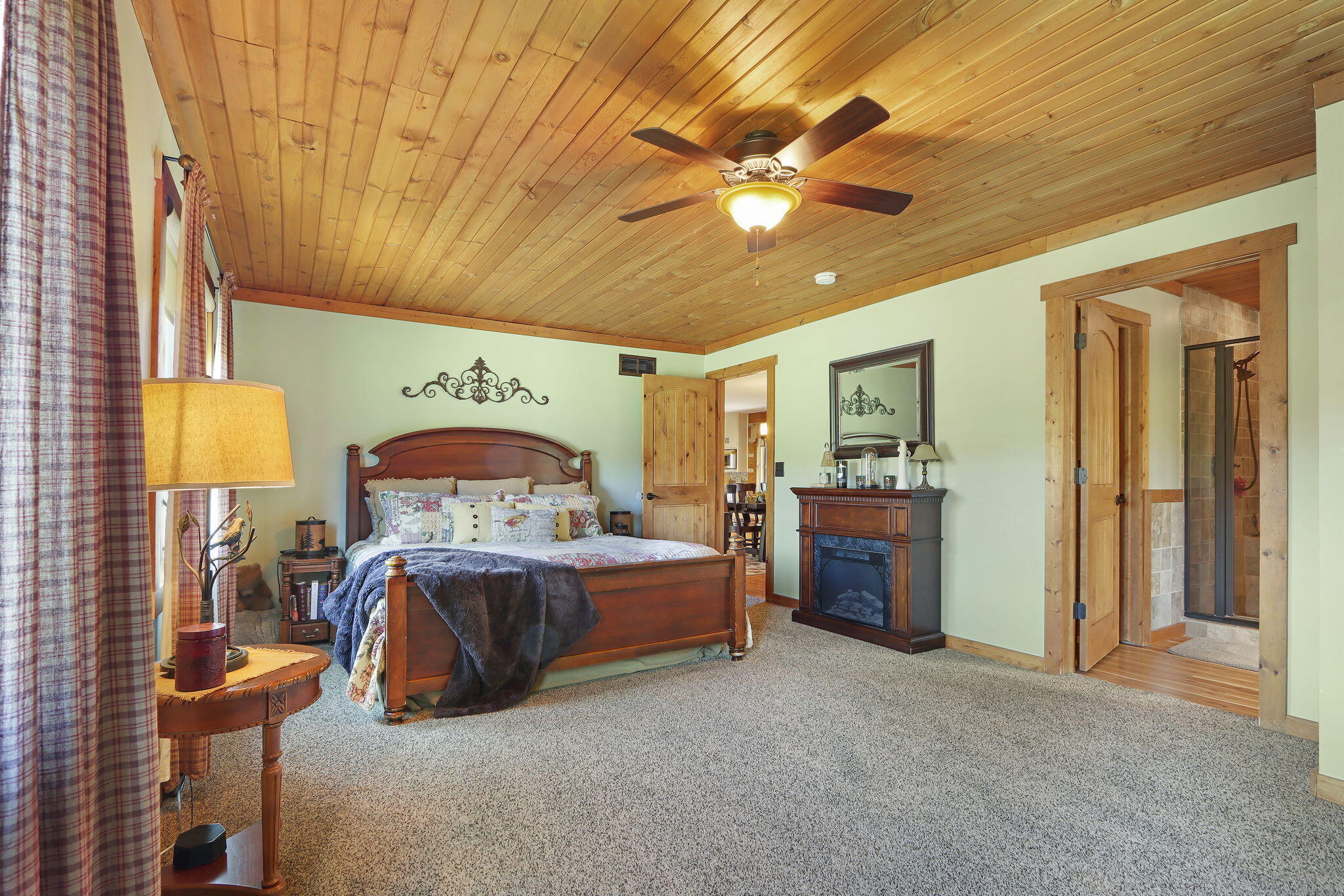 Burlington, Wisconsin, 53105, United States, 5 Bedrooms Bedrooms, ,5 BathroomsBathrooms,Residential,Active,2052088