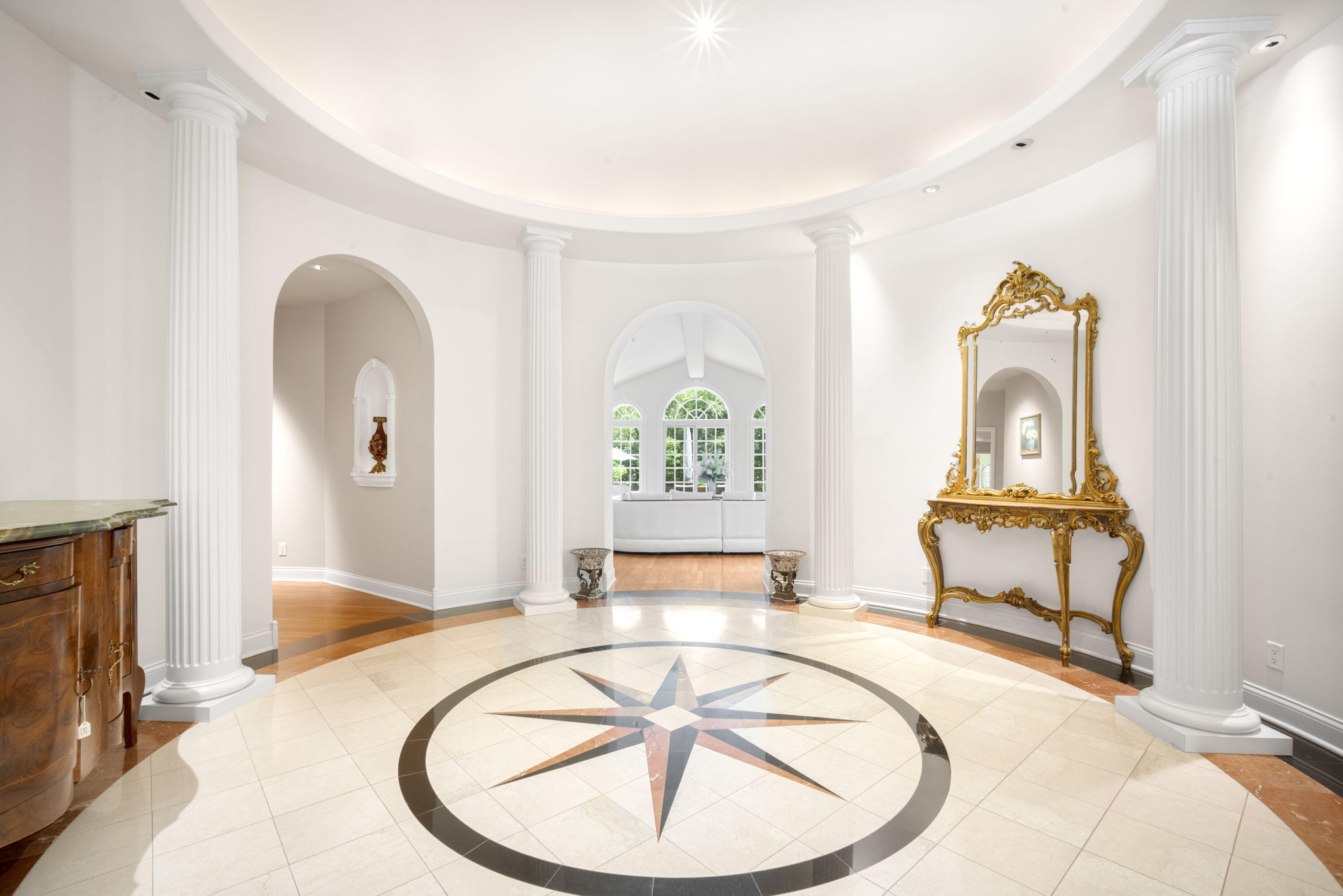 River Hills, Wisconsin, 53217, United States, 5 Bedrooms Bedrooms, ,7 BathroomsBathrooms,Residential,Active,1892391