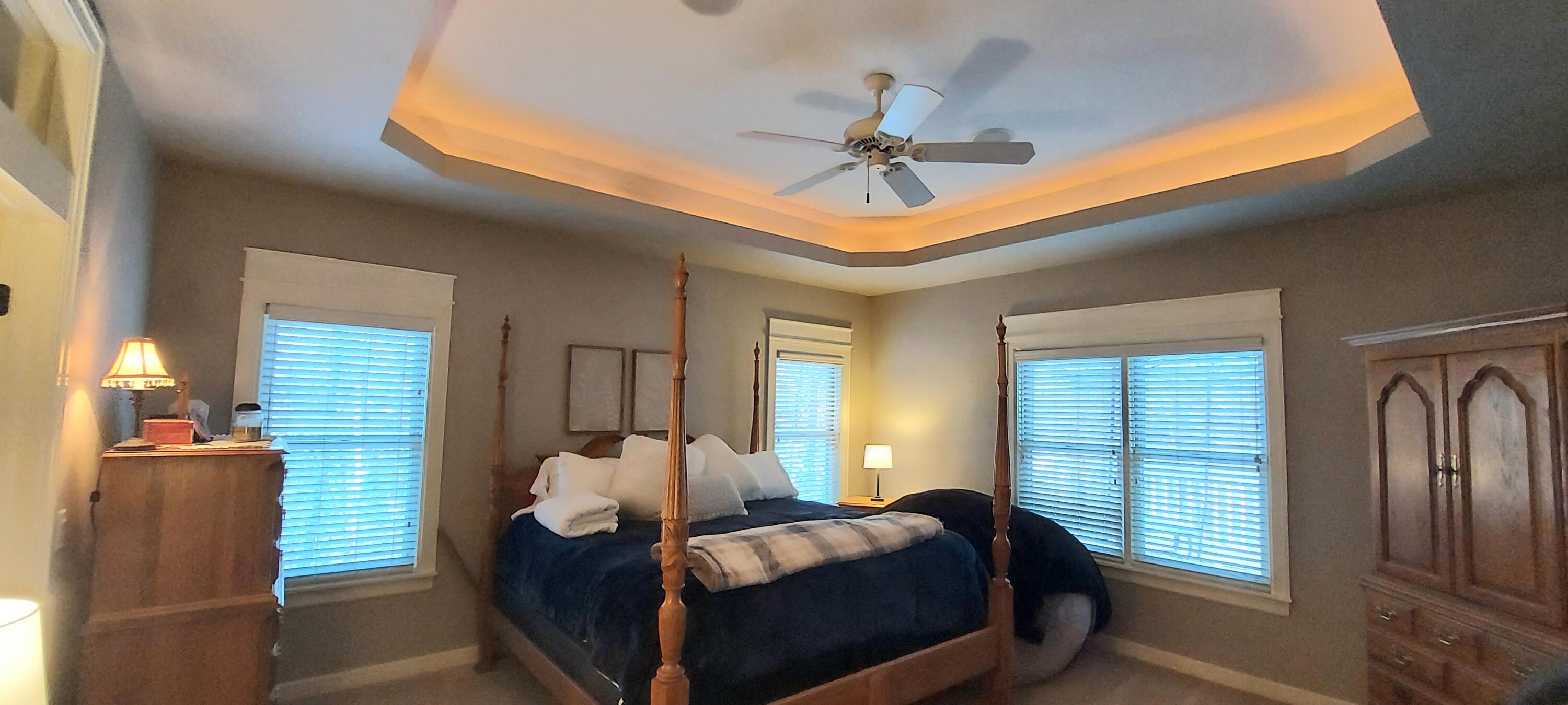 Slinger, Wisconsin, 53086, United States, 5 Bedrooms Bedrooms, ,4 BathroomsBathrooms,Residential,Active,2011435