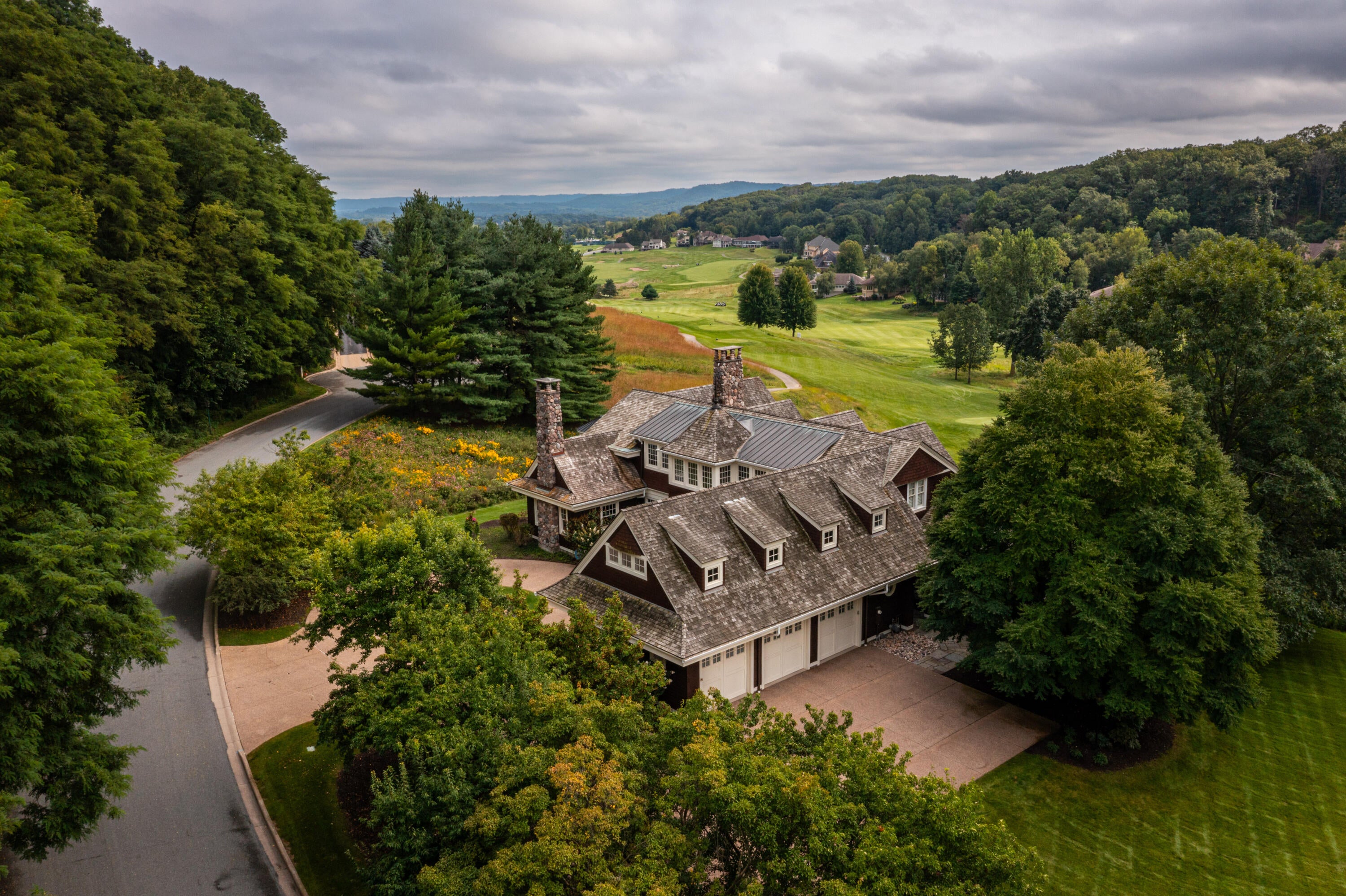 Onalaska, Wisconsin, 54650, United States, 5 Bedrooms Bedrooms, ,5 BathroomsBathrooms,Residential,Active,1946523