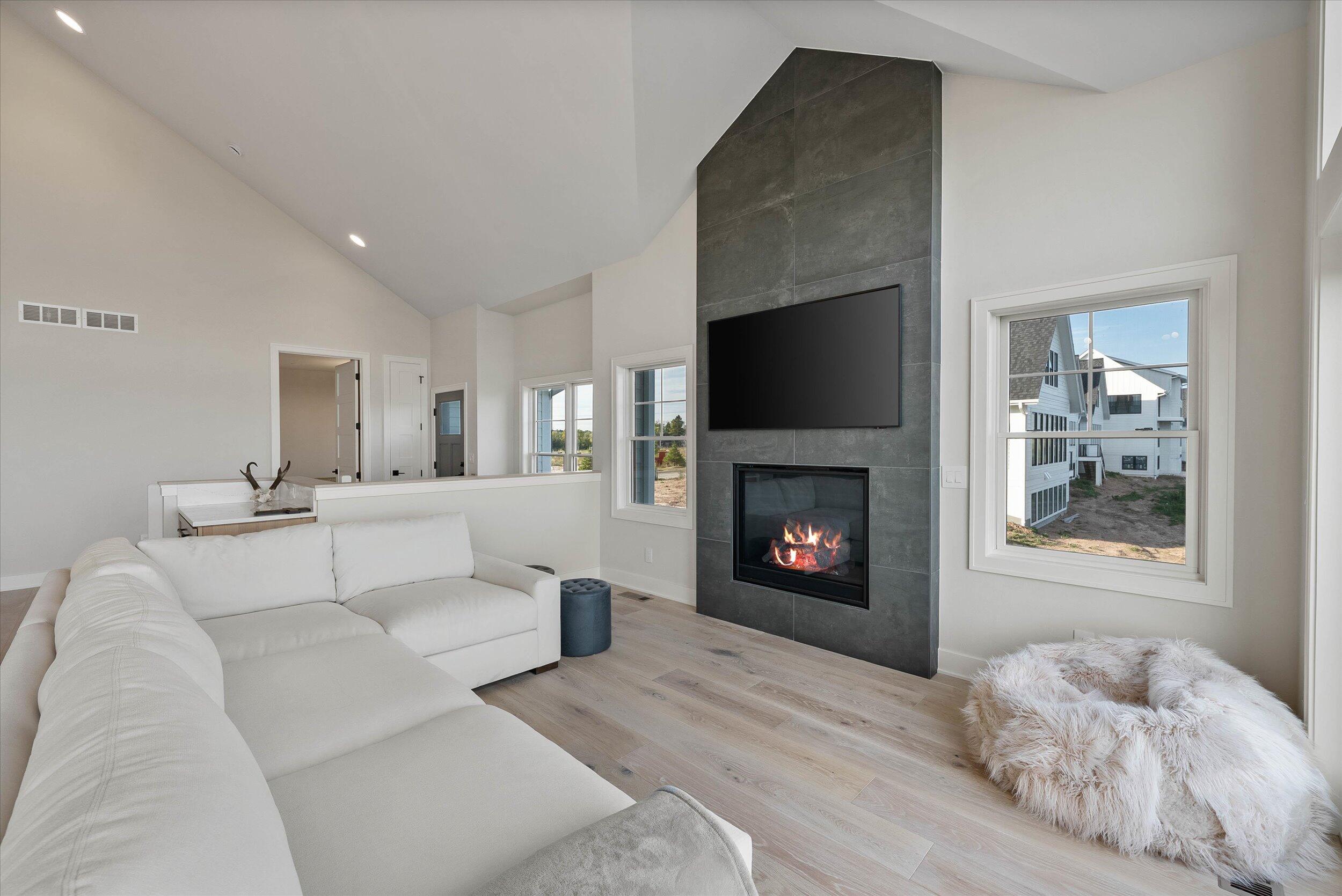 Port Washington, Wisconsin, 53074, United States, 4 Bedrooms Bedrooms, ,3 BathroomsBathrooms,Residential,Active,1954036