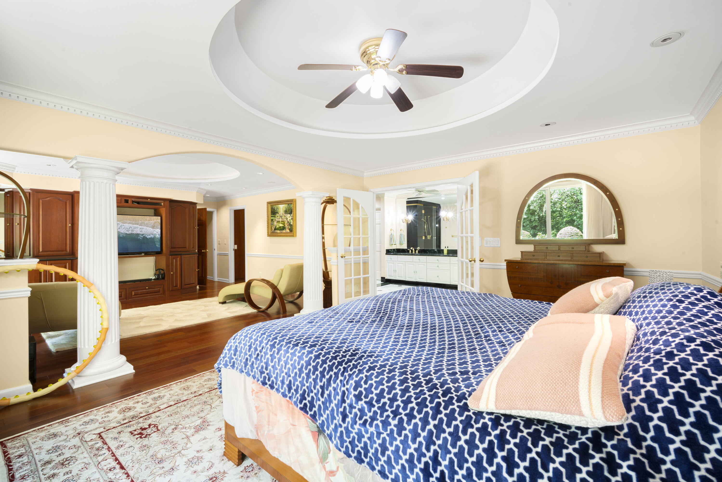 River Hills, Wisconsin, 53217, United States, 5 Bedrooms Bedrooms, ,7 BathroomsBathrooms,Residential,Active,1892391