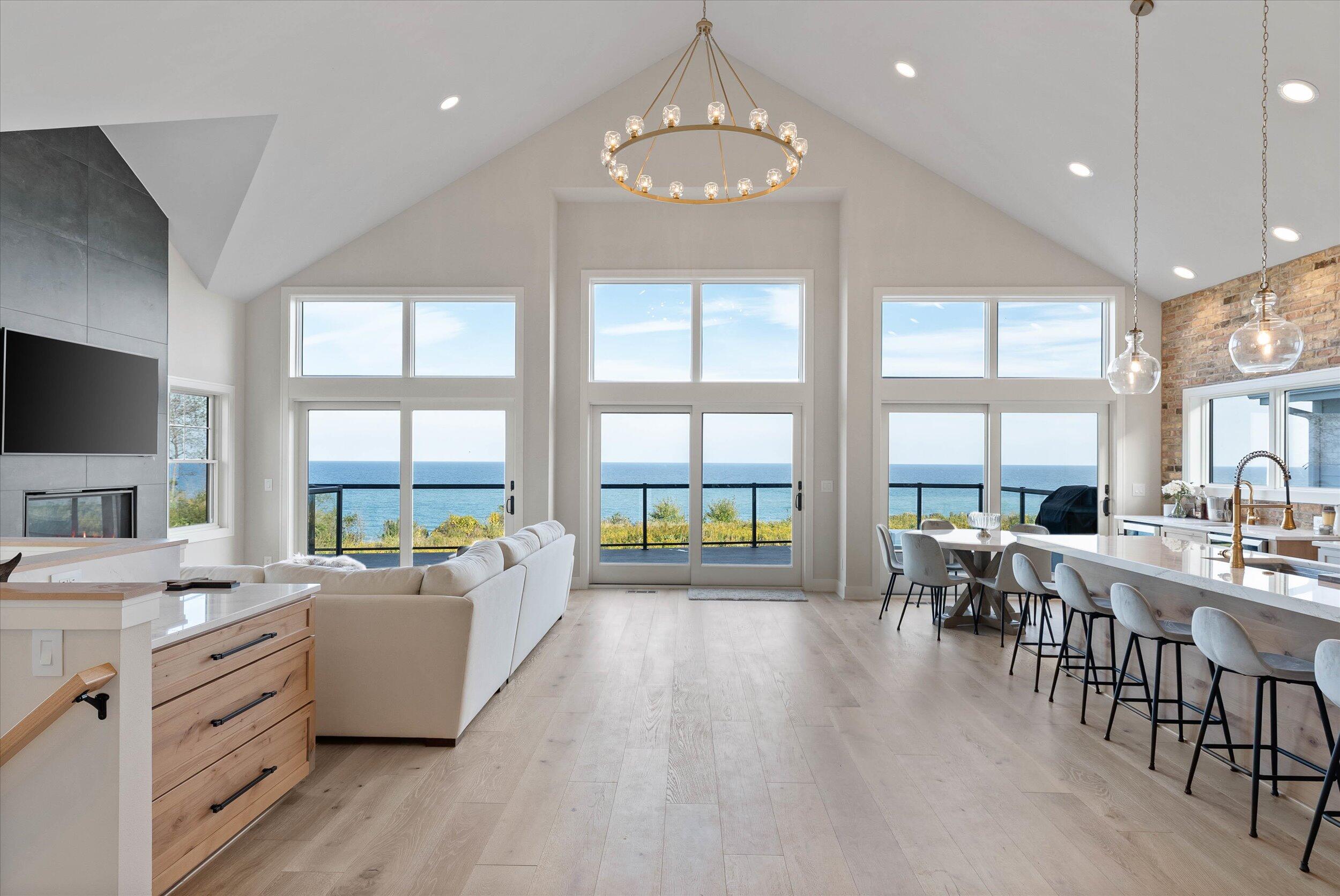 Port Washington, Wisconsin, 53074, United States, 4 Bedrooms Bedrooms, ,3 BathroomsBathrooms,Residential,Active,1954036