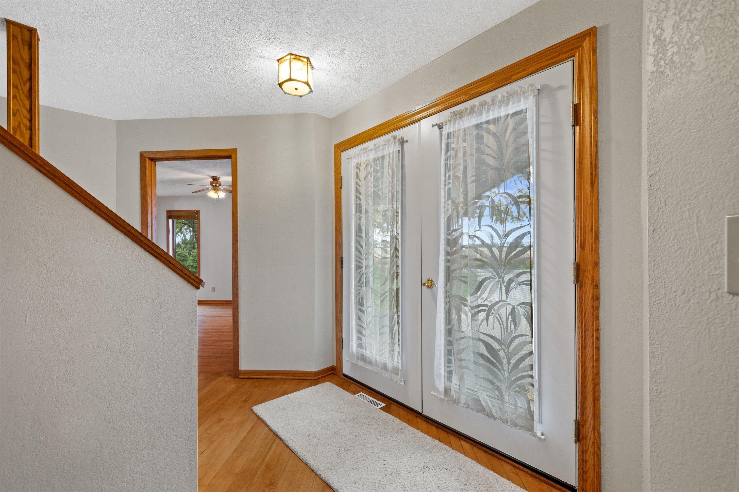 East Troy, Wisconsin, 53120, United States, 4 Bedrooms Bedrooms, ,3 BathroomsBathrooms,Residential,Active,1969679