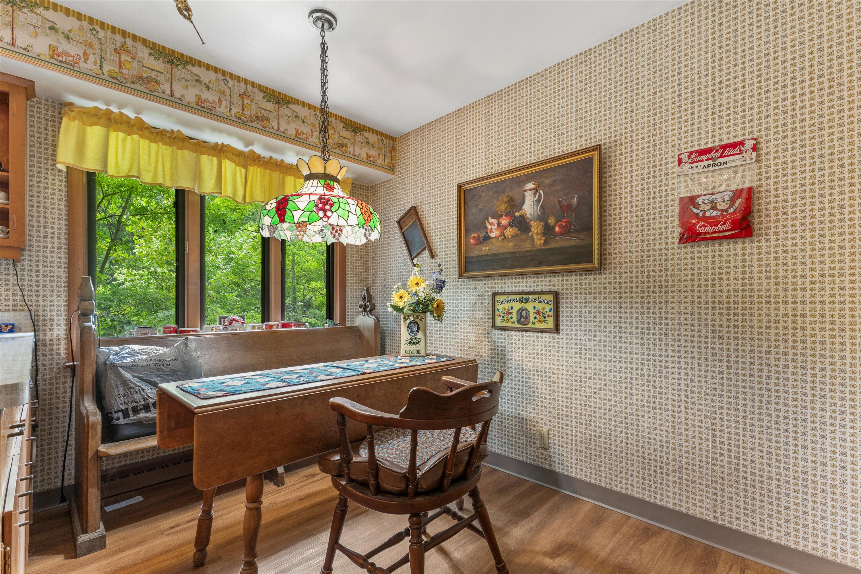 Racine, Wisconsin, 53402, United States, 3 Bedrooms Bedrooms, ,2 BathroomsBathrooms,Residential,Active,1985849