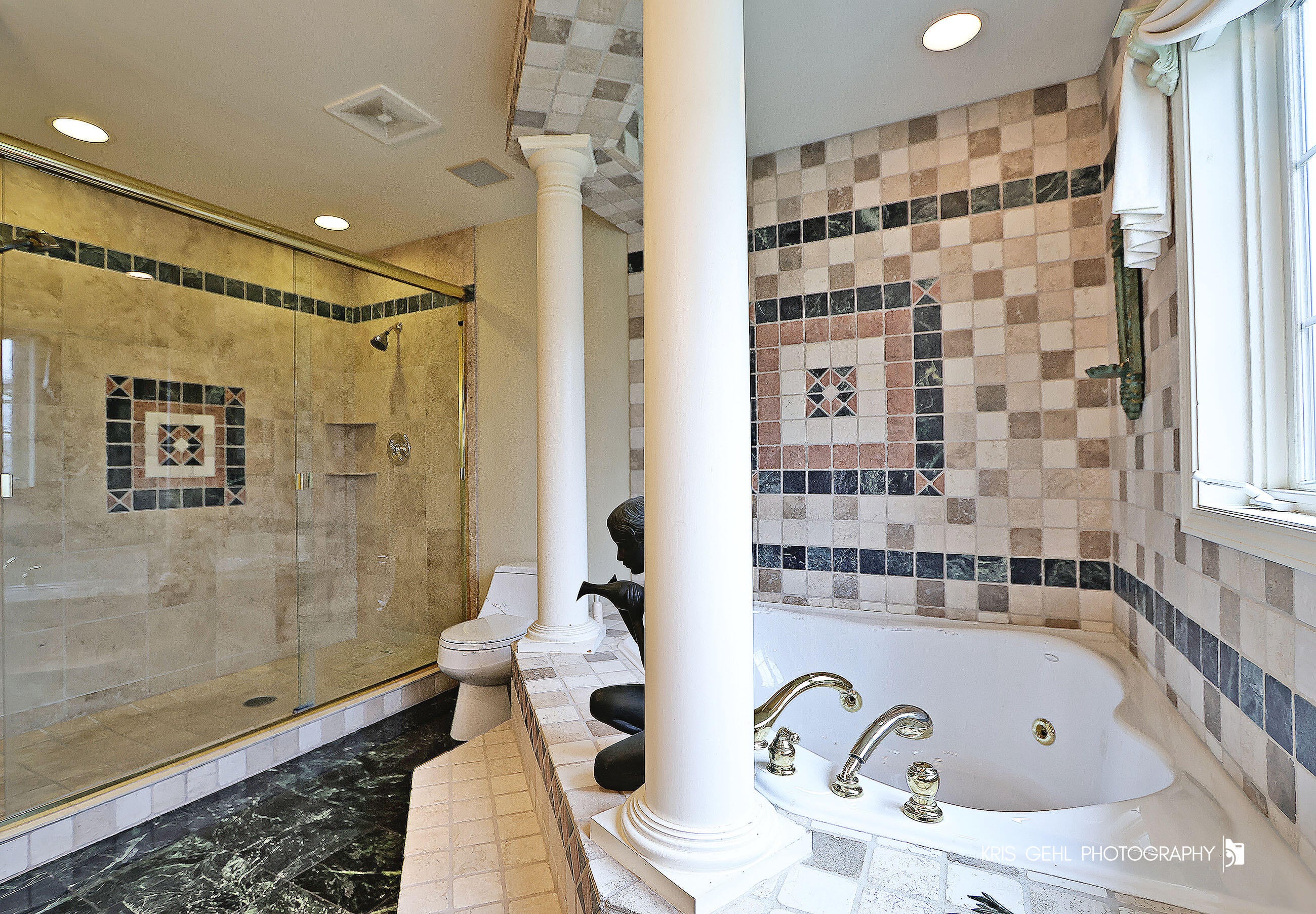 Lake Geneva, Wisconsin, 53147, United States, 5 Bedrooms Bedrooms, ,5 BathroomsBathrooms,Residential,Active,2043130
