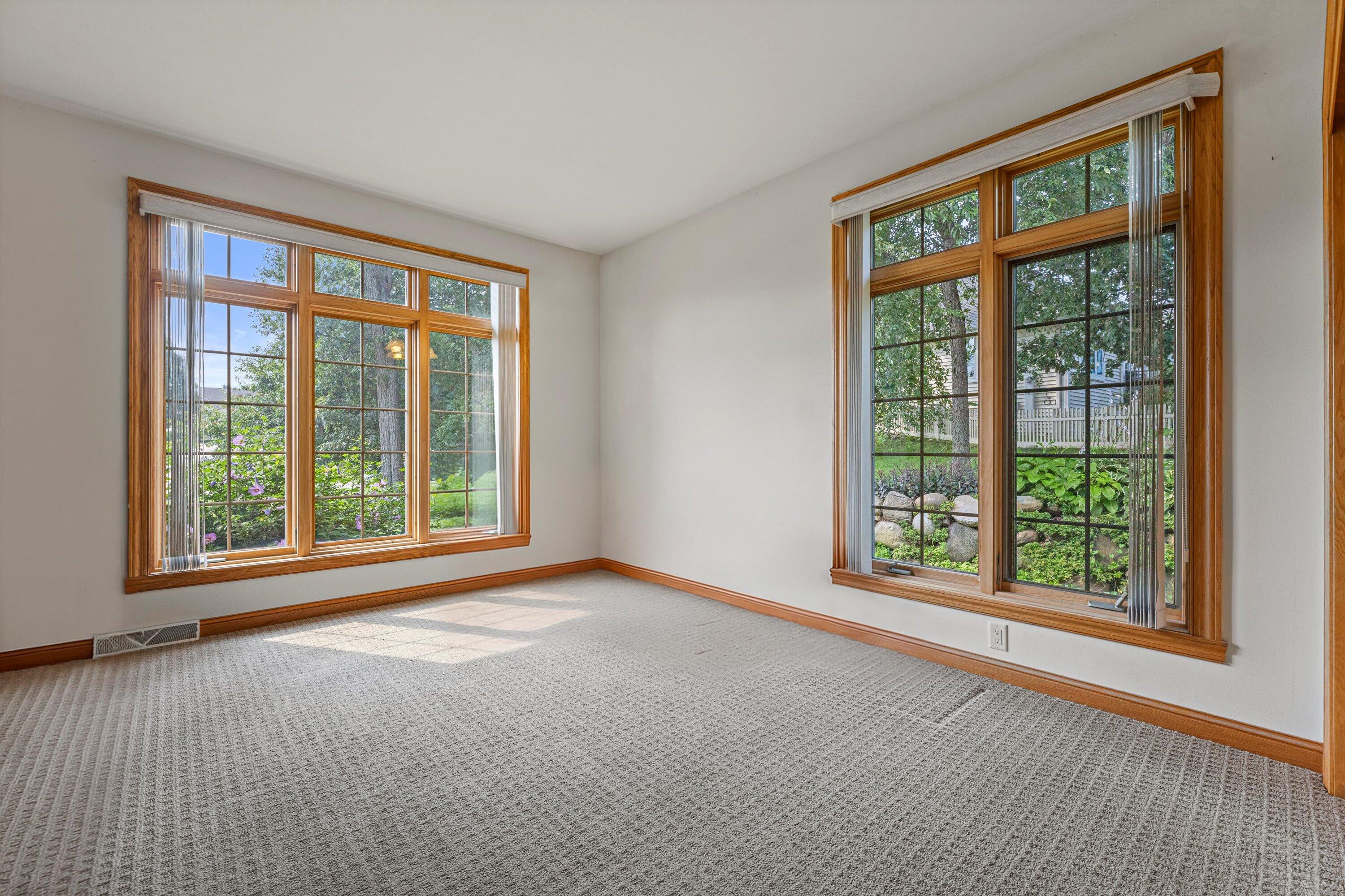 Big Bend, Wisconsin, 53103, United States, 4 Bedrooms Bedrooms, ,3 BathroomsBathrooms,Residential,Active,1909666