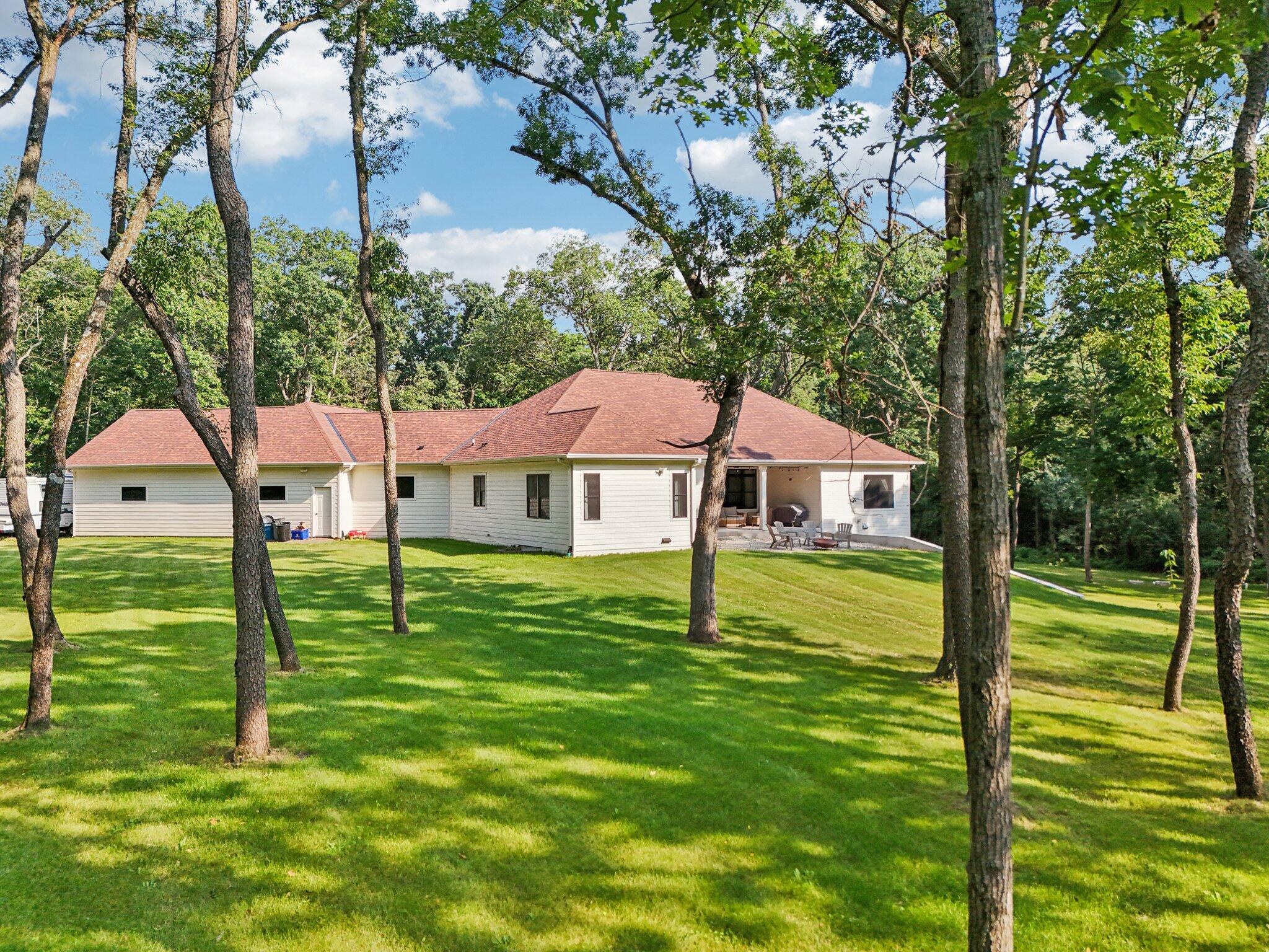 Burlington, Wisconsin, 53105, United States, 4 Bedrooms Bedrooms, ,3 BathroomsBathrooms,Residential,Active,1909856