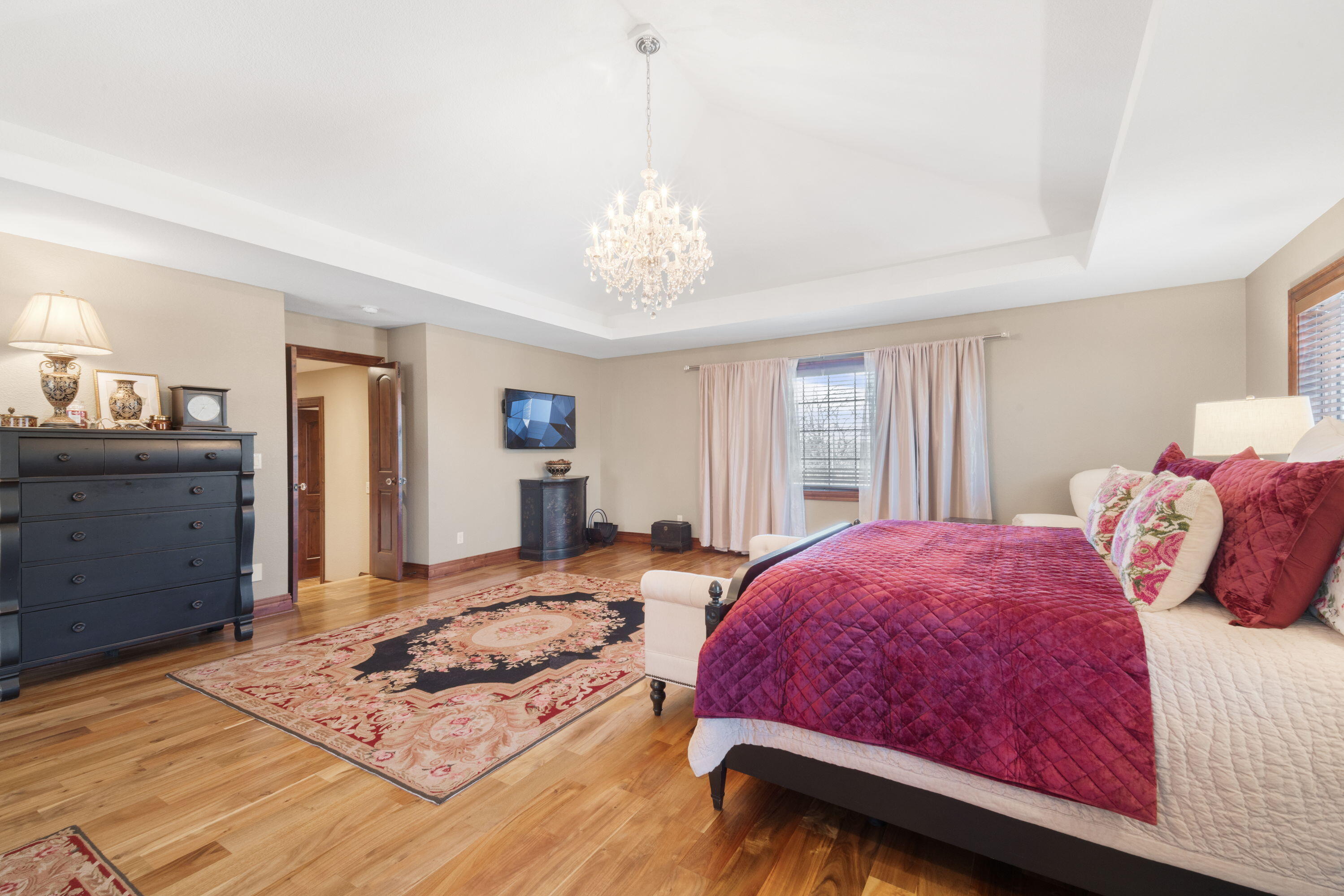 Waukesha, Wisconsin, 53189, United States, 5 Bedrooms Bedrooms, ,5 BathroomsBathrooms,Residential,Active,2007136