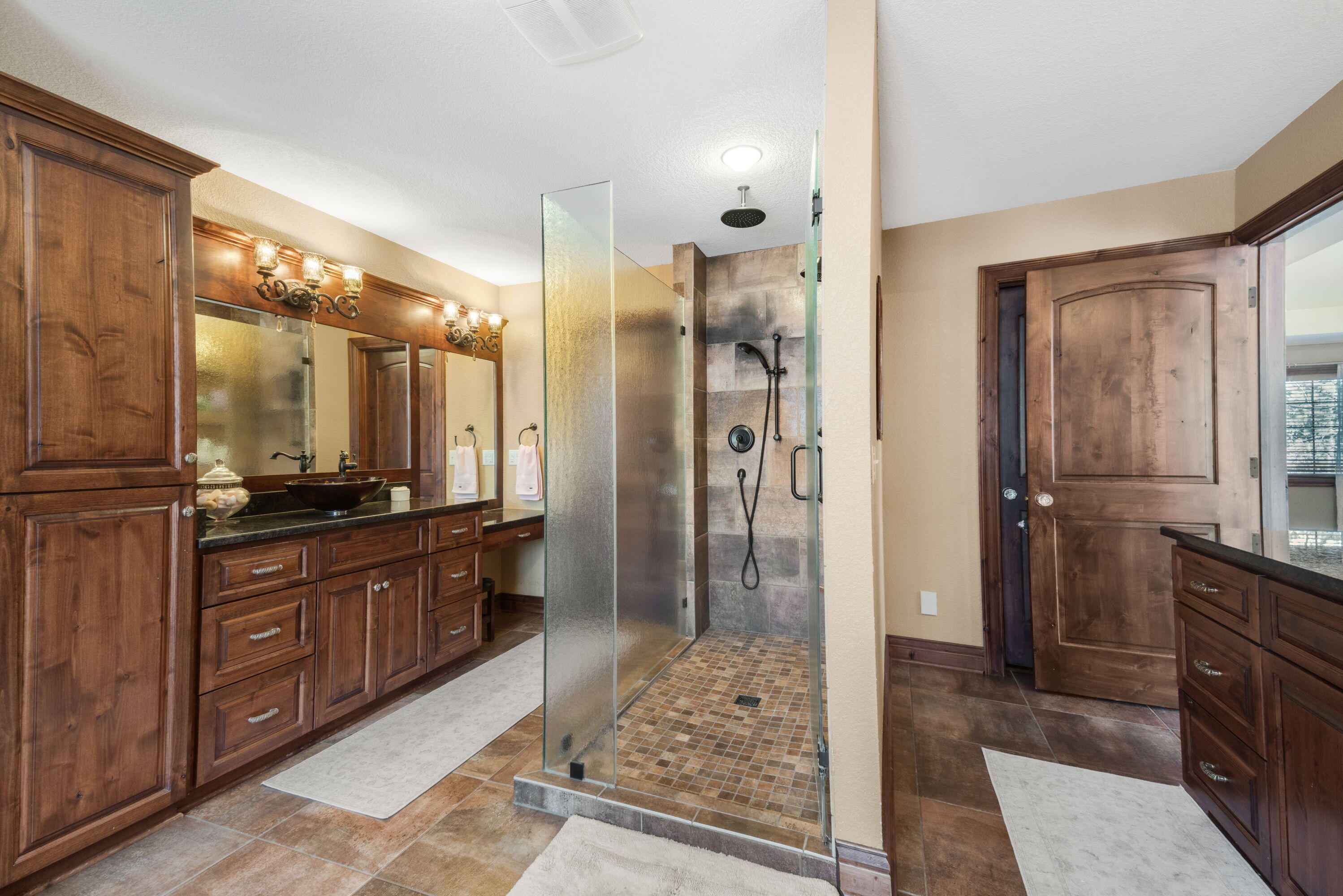 Waukesha, Wisconsin, 53189, United States, 5 Bedrooms Bedrooms, ,5 BathroomsBathrooms,Residential,Active,2007136