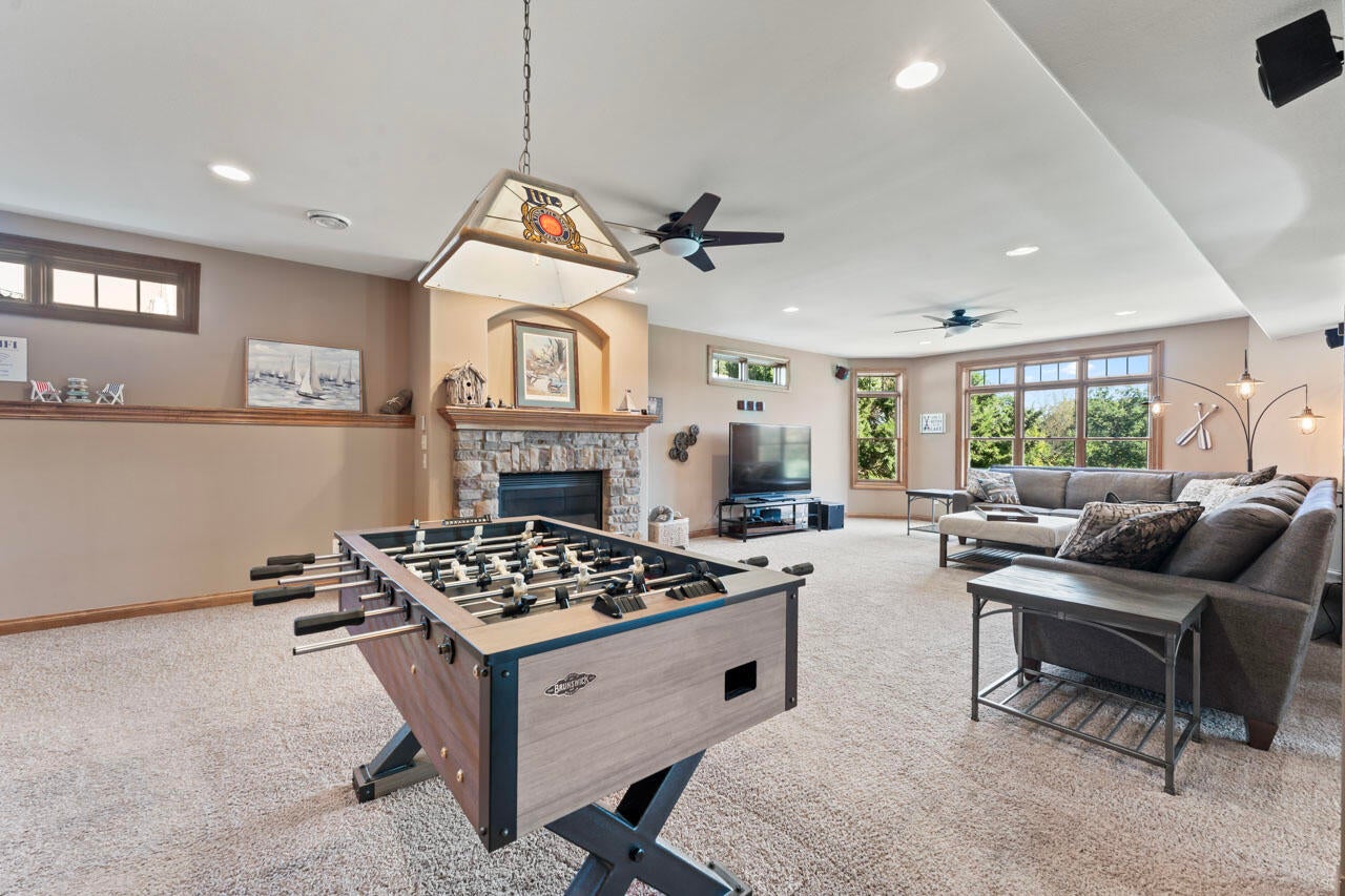 Waterford, Wisconsin, 53185, United States, 4 Bedrooms Bedrooms, ,4 BathroomsBathrooms,Residential,Active,1945457