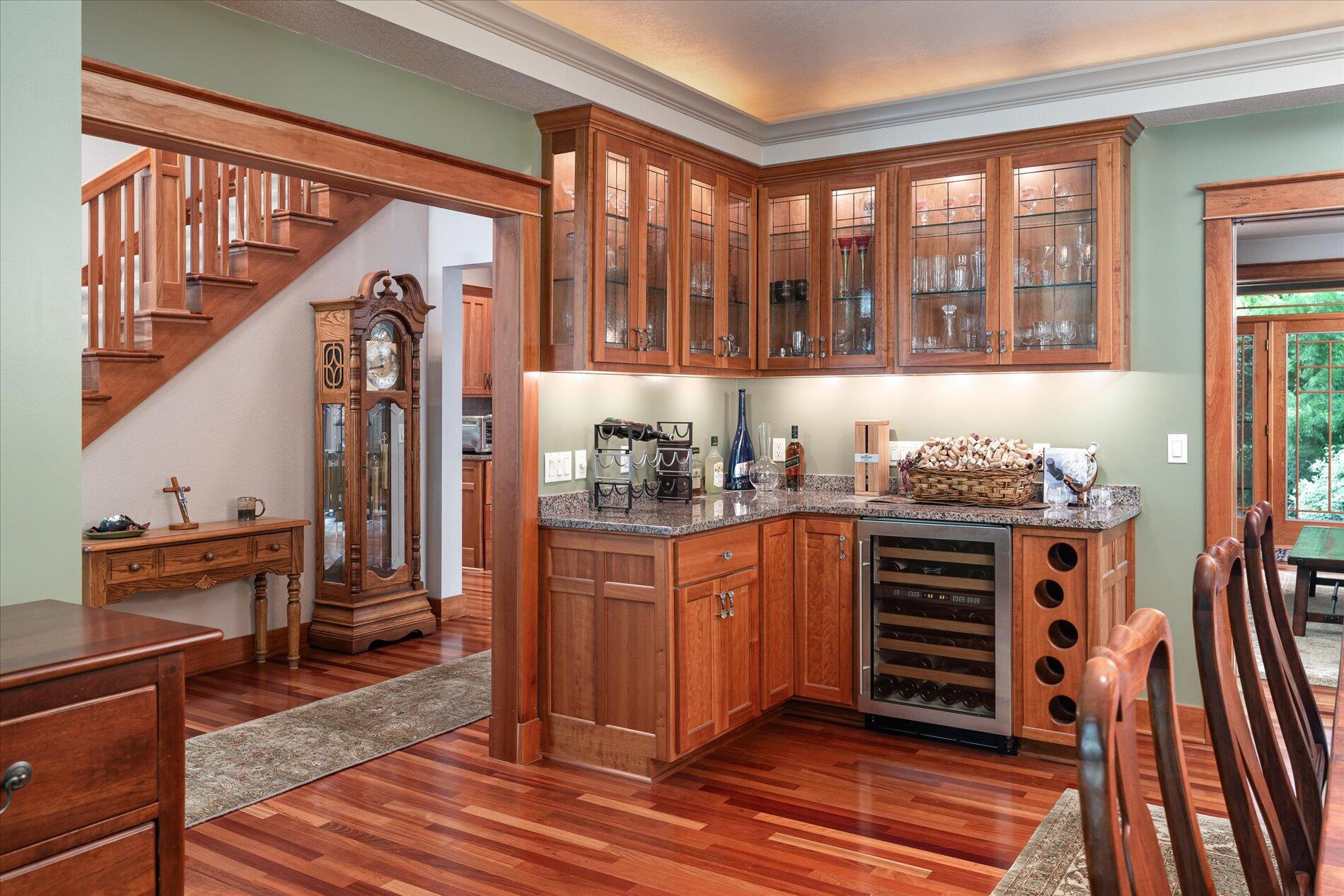 Onalaska, Wisconsin, 54650, United States, ,5 BathroomsBathrooms,Residential,Active,1808207