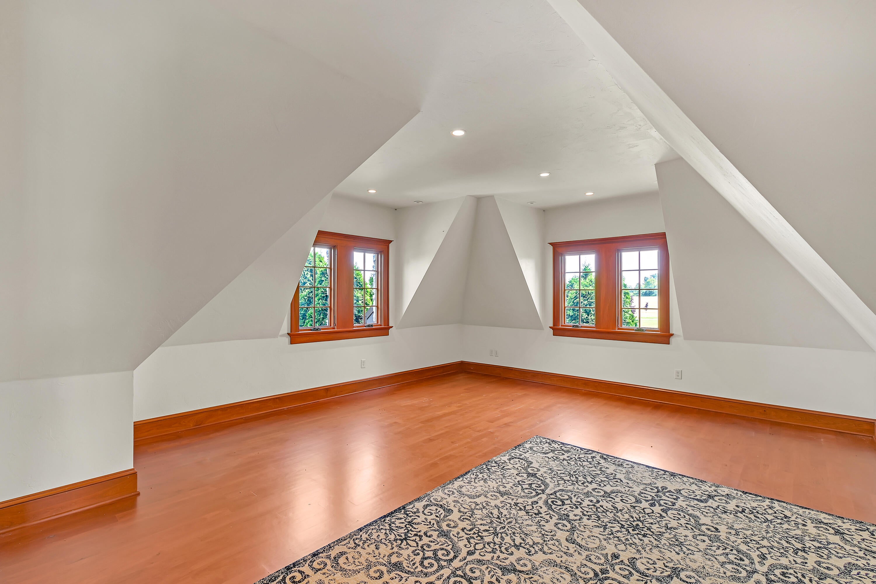 Watertown, Wisconsin, 53098, United States, ,5 BathroomsBathrooms,Residential,Active,1808170