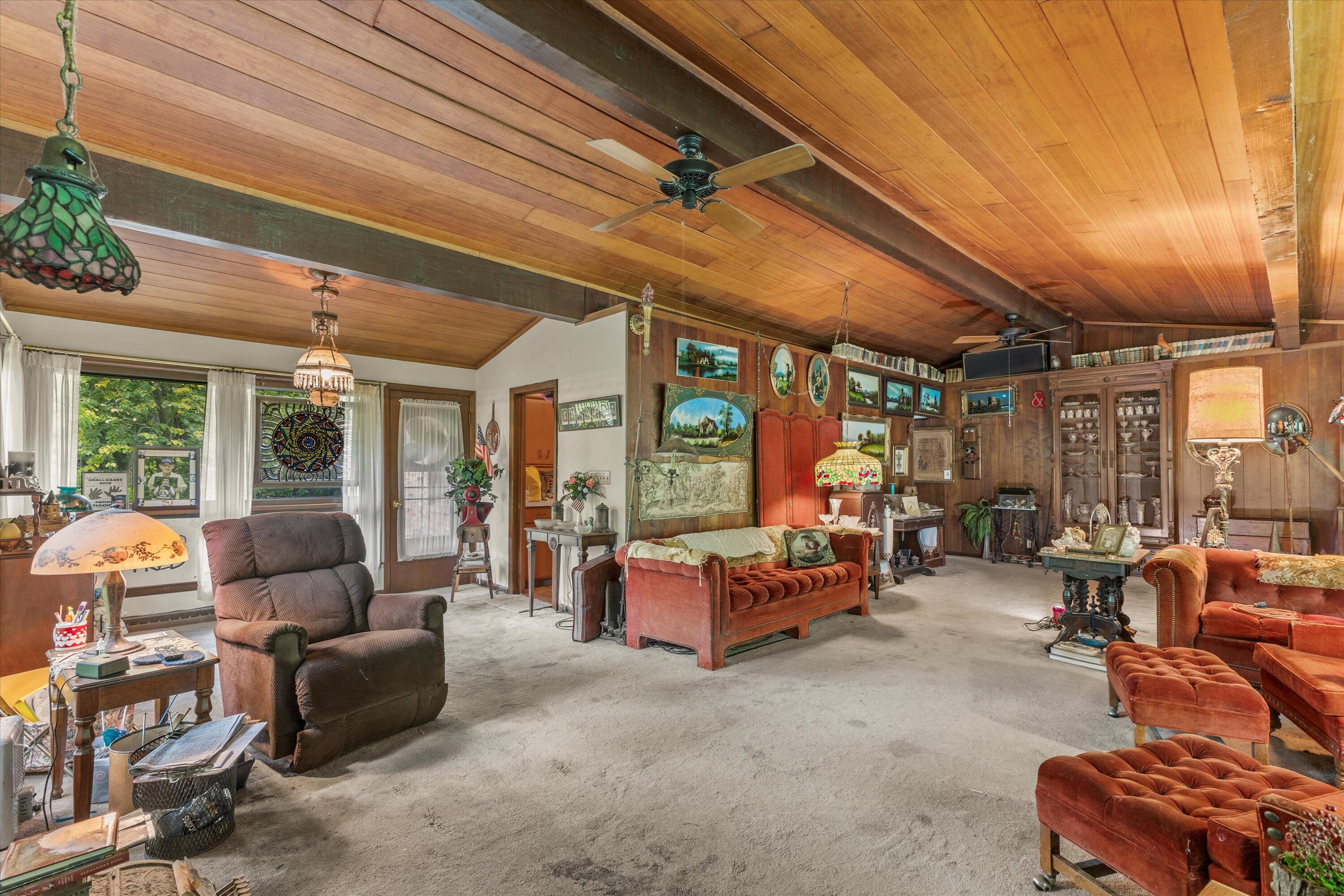 Racine, Wisconsin, 53402, United States, 3 Bedrooms Bedrooms, ,2 BathroomsBathrooms,Residential,Active,1985849