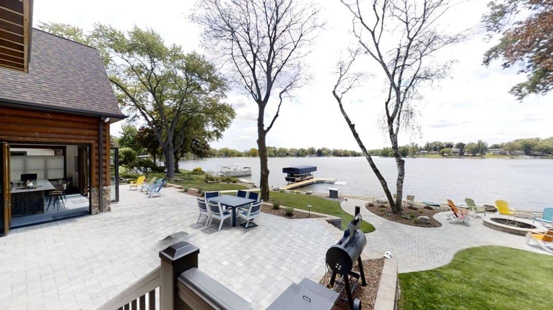 Bristol, Wisconsin, 53104, United States, 4 Bedrooms Bedrooms, ,5 BathroomsBathrooms,Residential,Active,1936625