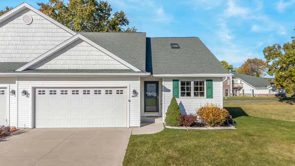 862 EAGLES WAY, PLYMOUTH, WI 53073 - Image 1