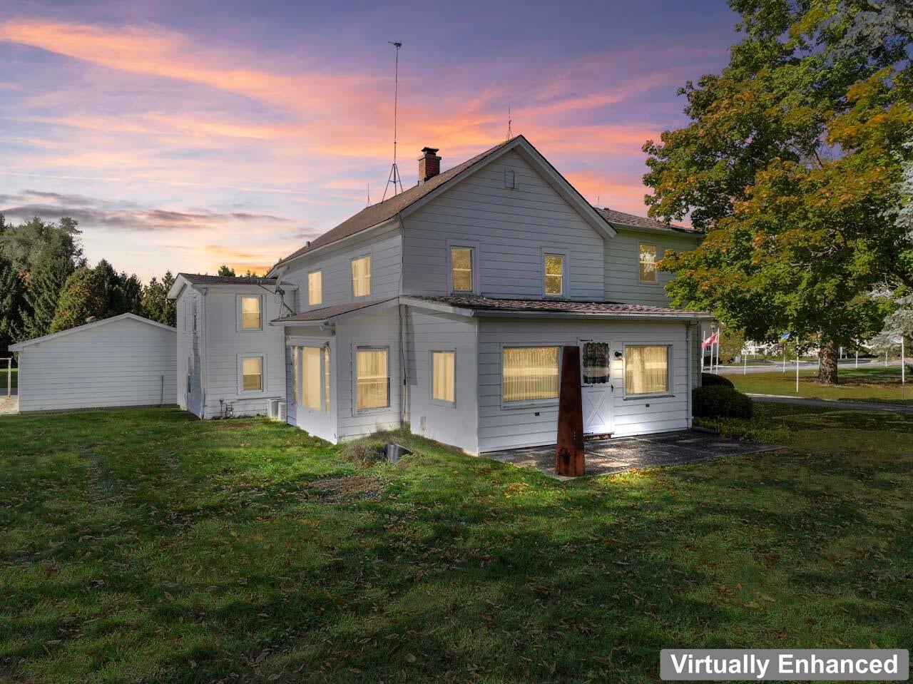 Twin Lakes, Wisconsin, 53181, United States, 10 Bedrooms Bedrooms, ,5 BathroomsBathrooms,Residential,Active,1973306