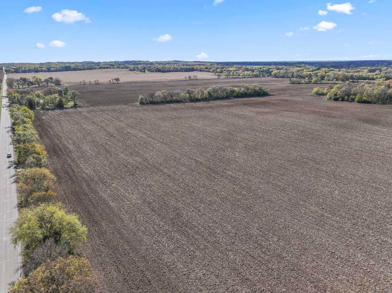 Twin Lakes, Wisconsin, 53181, United States, 10 Bedrooms Bedrooms, ,5 BathroomsBathrooms,Residential,Active,1973306