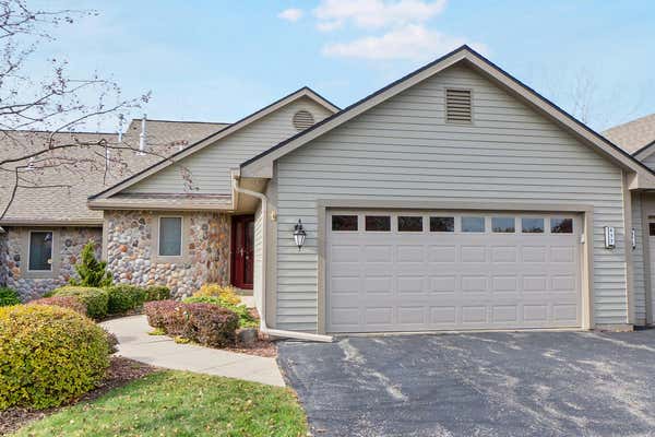 477 SUNSET TRL, HARTLAND, WI 53029 - Image 1