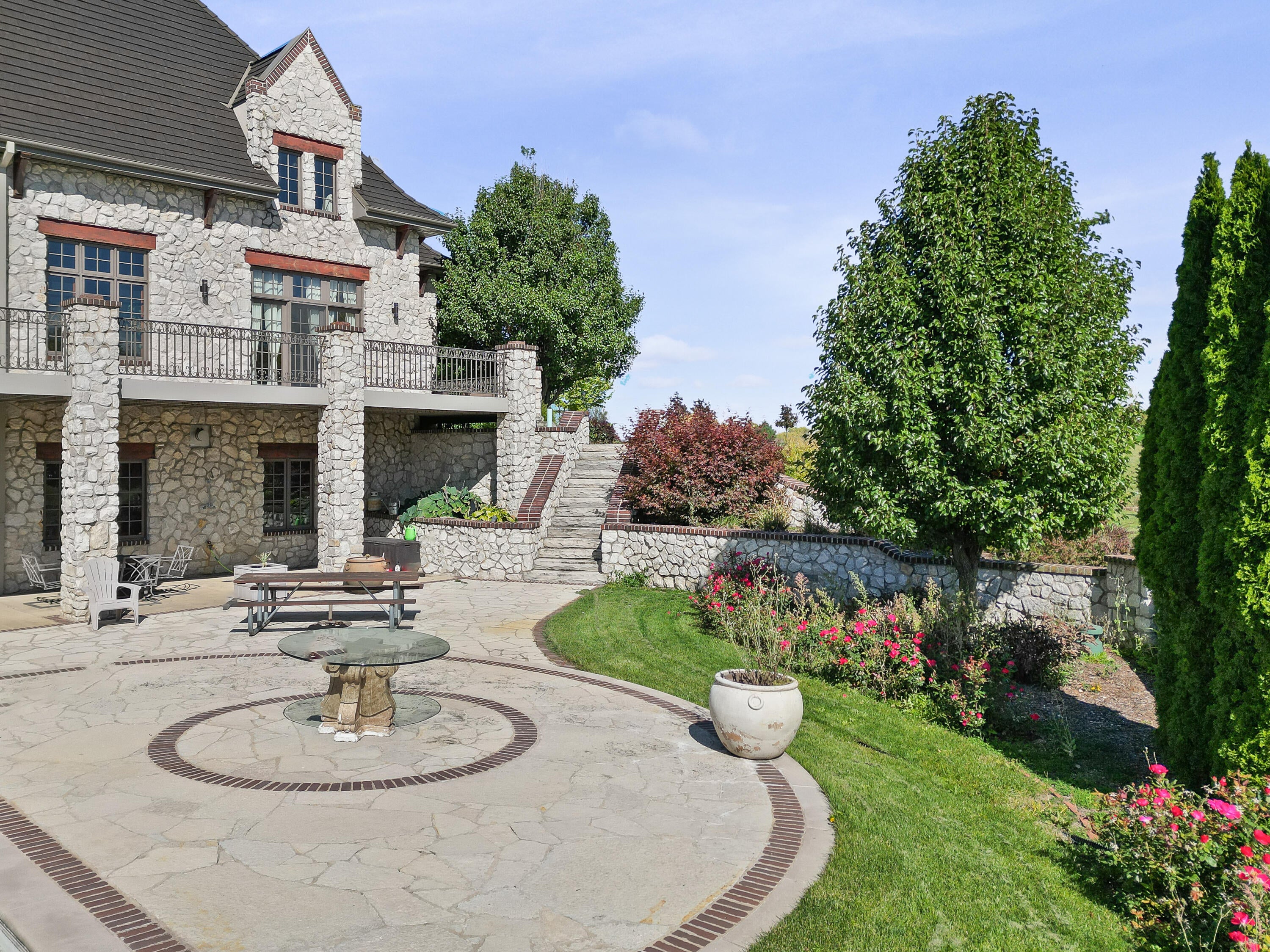 Watertown, Wisconsin, 53098, United States, ,5 BathroomsBathrooms,Residential,Active,1808170