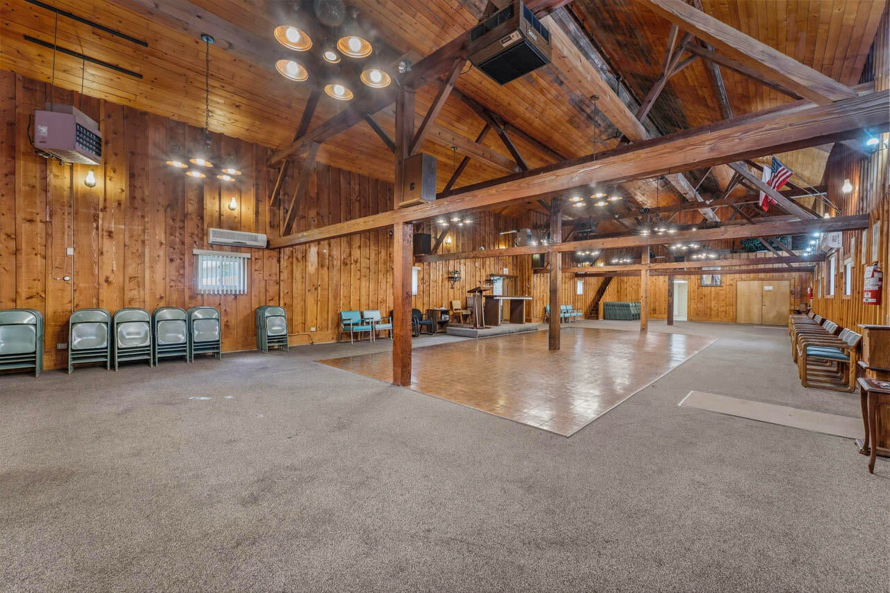 Twin Lakes, Wisconsin, 53181, United States, 10 Bedrooms Bedrooms, ,5 BathroomsBathrooms,Residential,Active,1973306