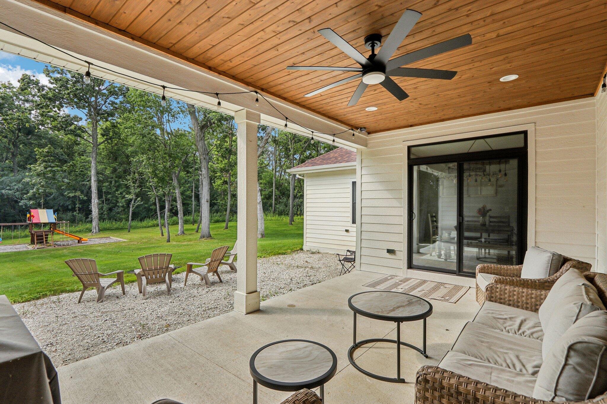 Burlington, Wisconsin, 53105, United States, 4 Bedrooms Bedrooms, ,3 BathroomsBathrooms,Residential,Active,1909856