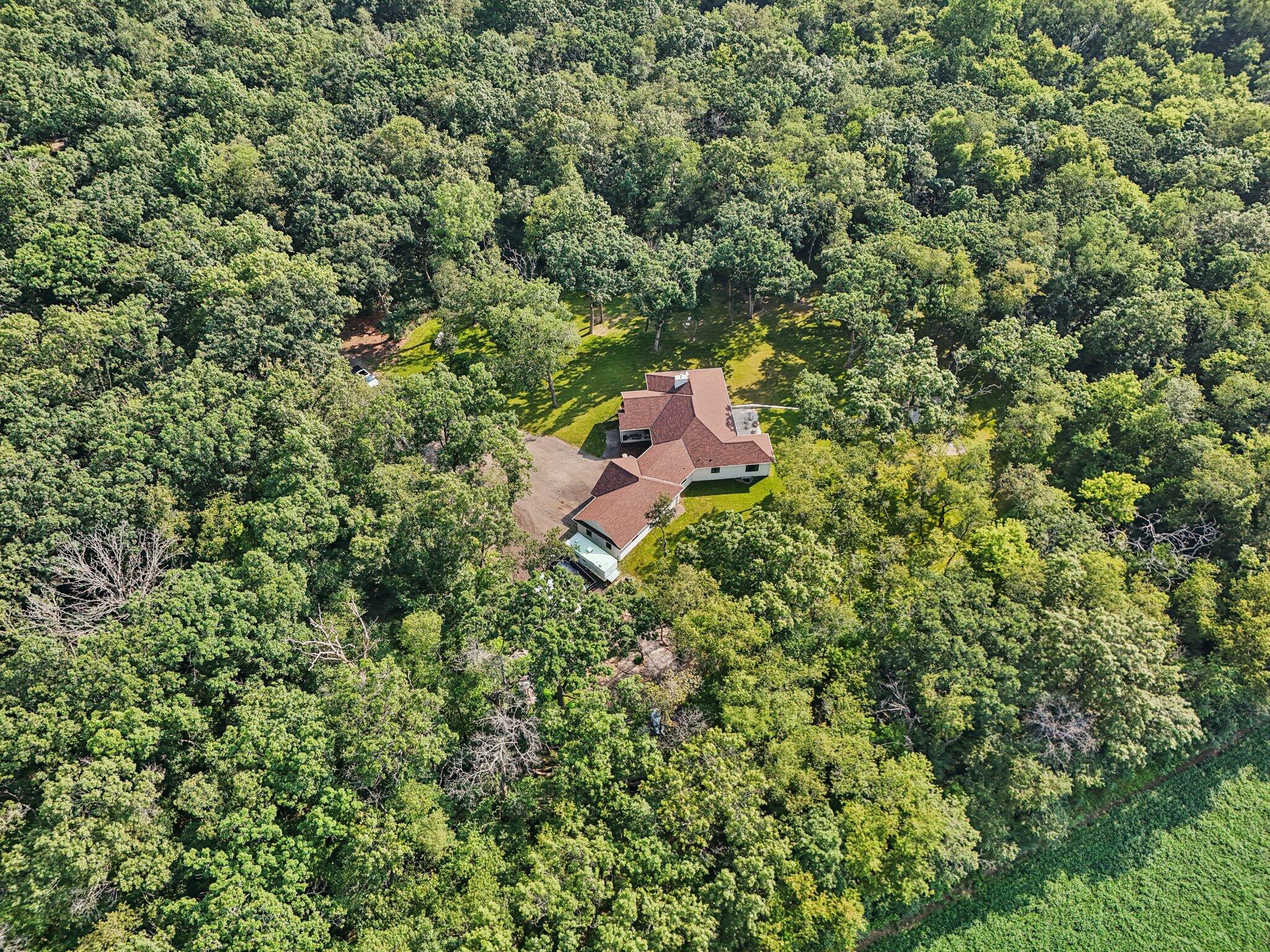Burlington, Wisconsin, 53105, United States, 4 Bedrooms Bedrooms, ,3 BathroomsBathrooms,Residential,Active,1909856