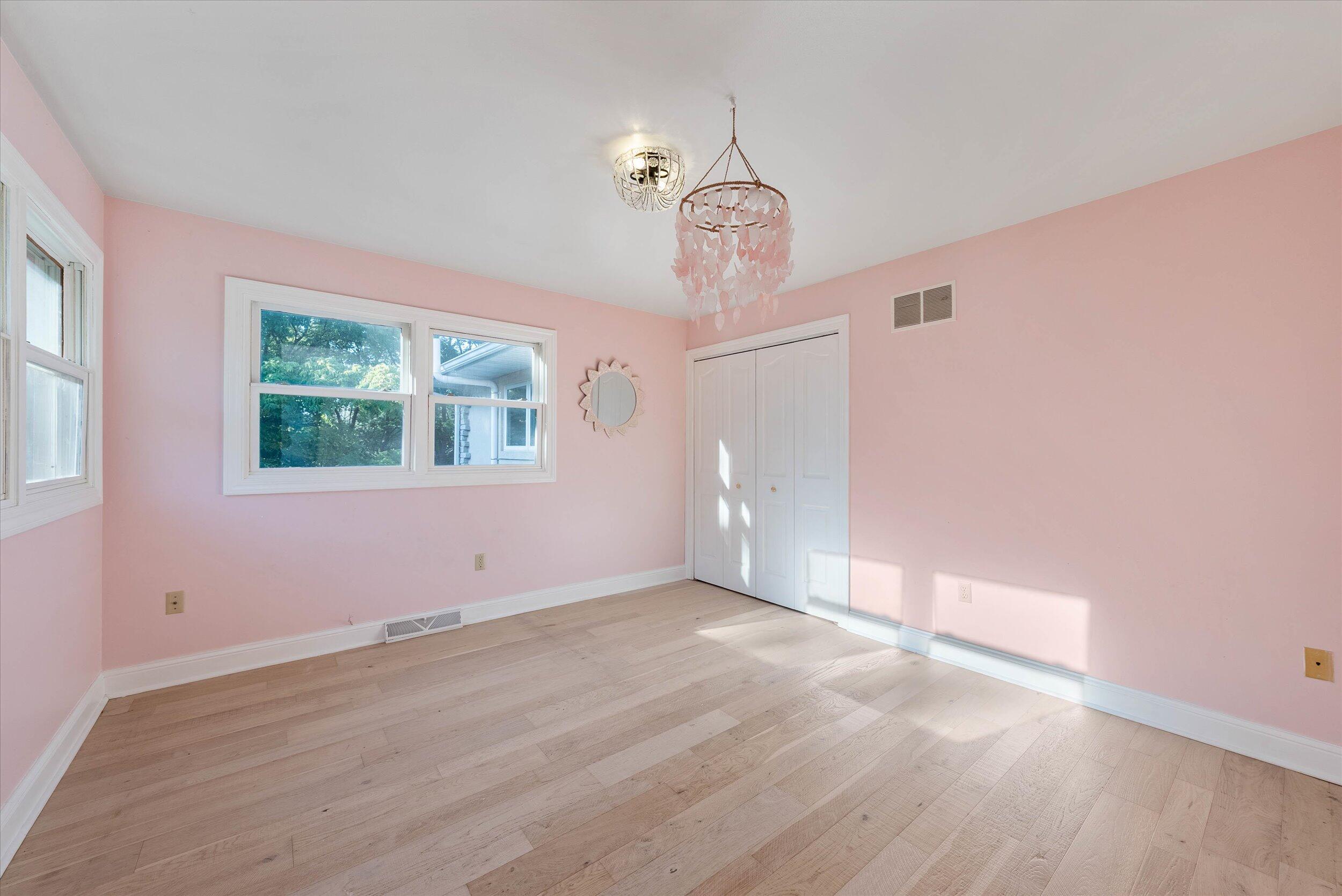 Plymouth, Wisconsin, 53073, United States, 5 Bedrooms Bedrooms, ,4 BathroomsBathrooms,Residential,Active,1952290