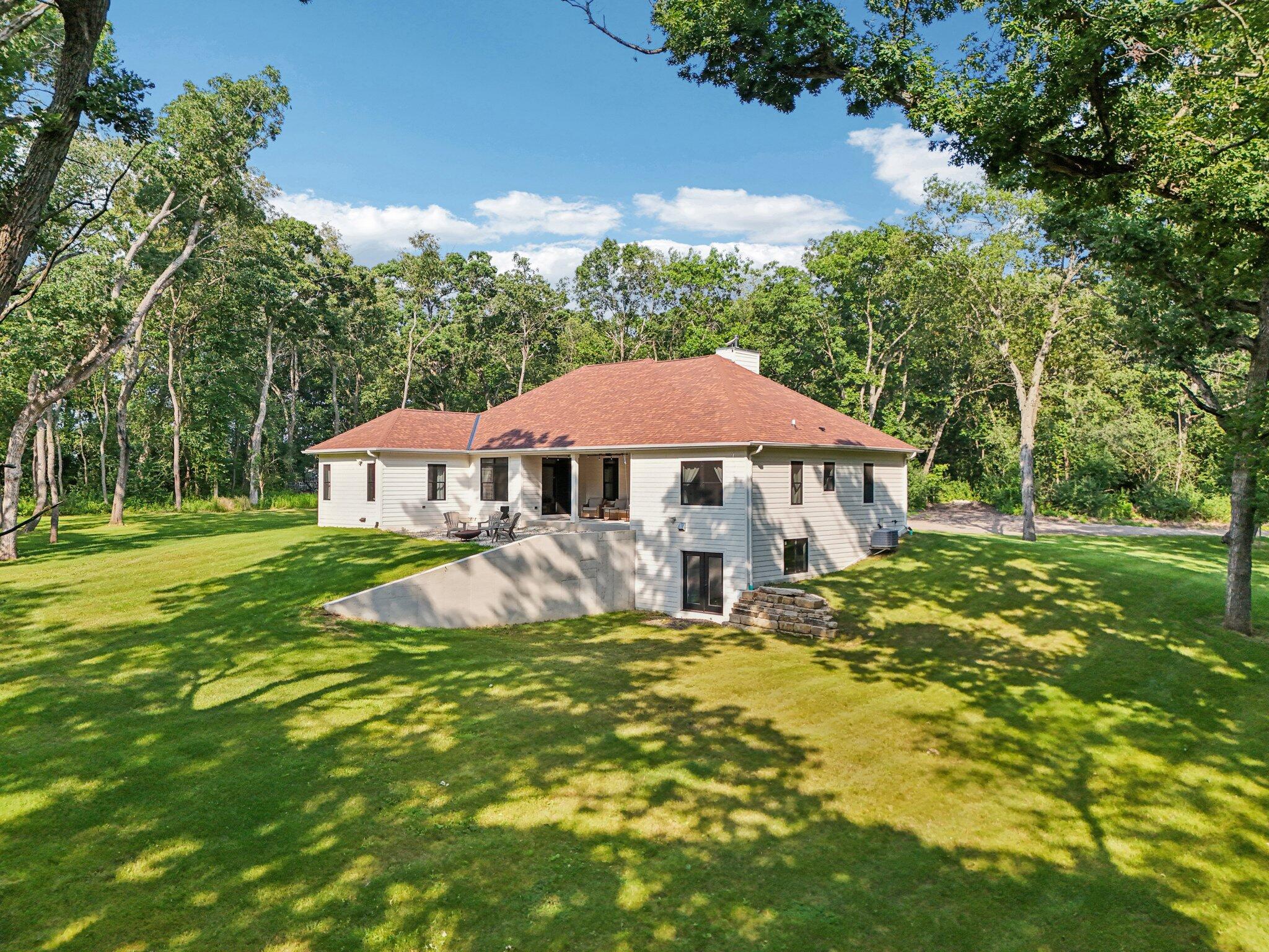 Burlington, Wisconsin, 53105, United States, 4 Bedrooms Bedrooms, ,3 BathroomsBathrooms,Residential,Active,1909856