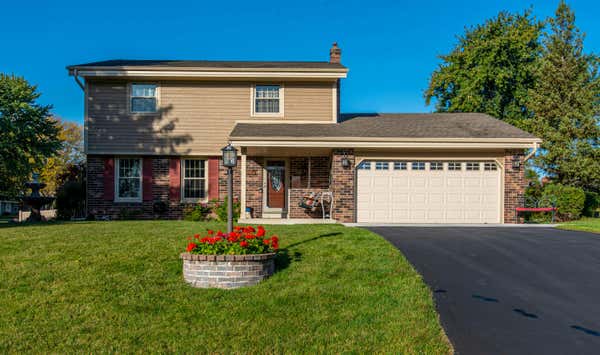 3685 S WILLOW GLEN DR, NEW BERLIN, WI 53151 - Image 1