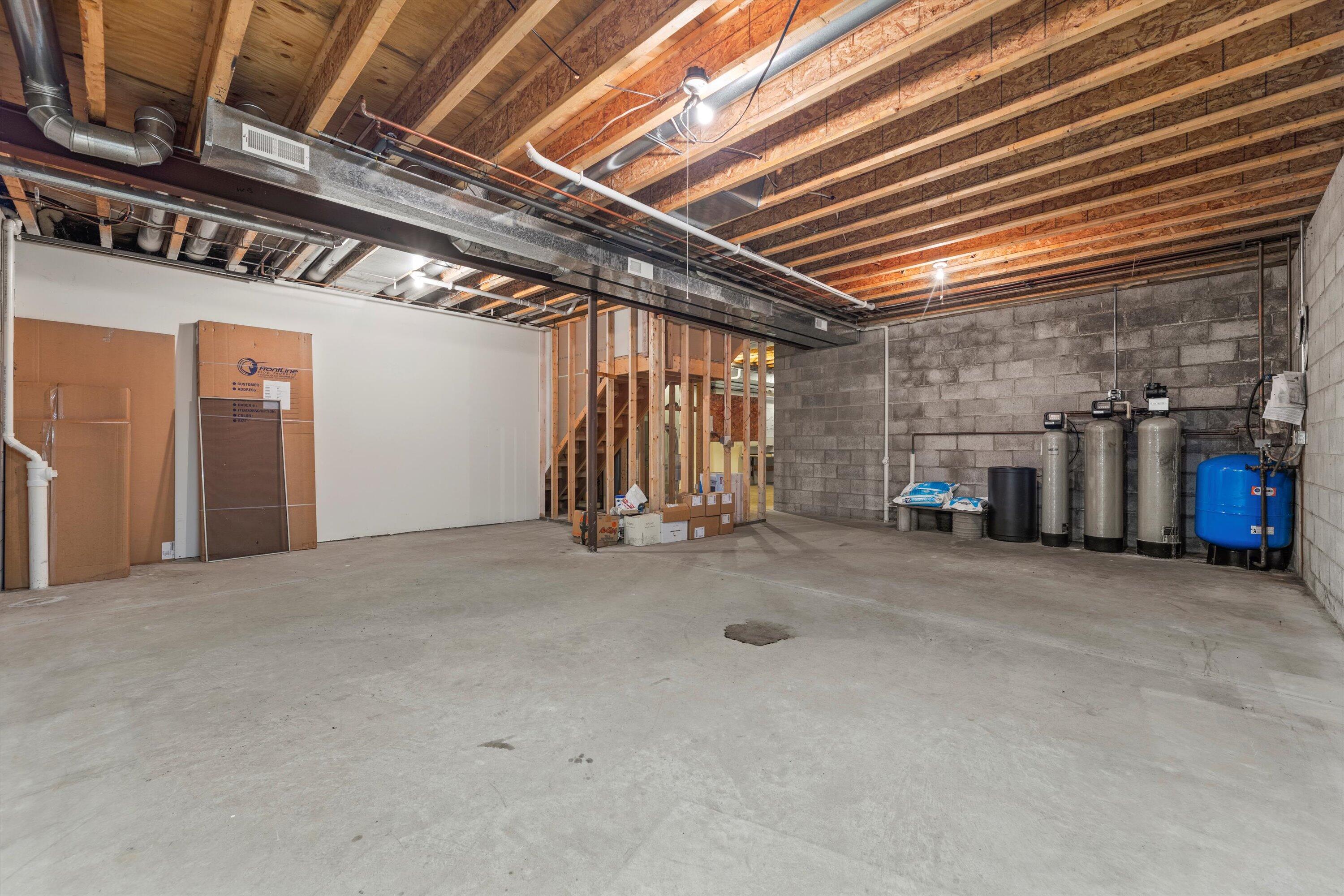 Big Bend, Wisconsin, 53103, United States, 4 Bedrooms Bedrooms, ,3 BathroomsBathrooms,Residential,Active,1909666