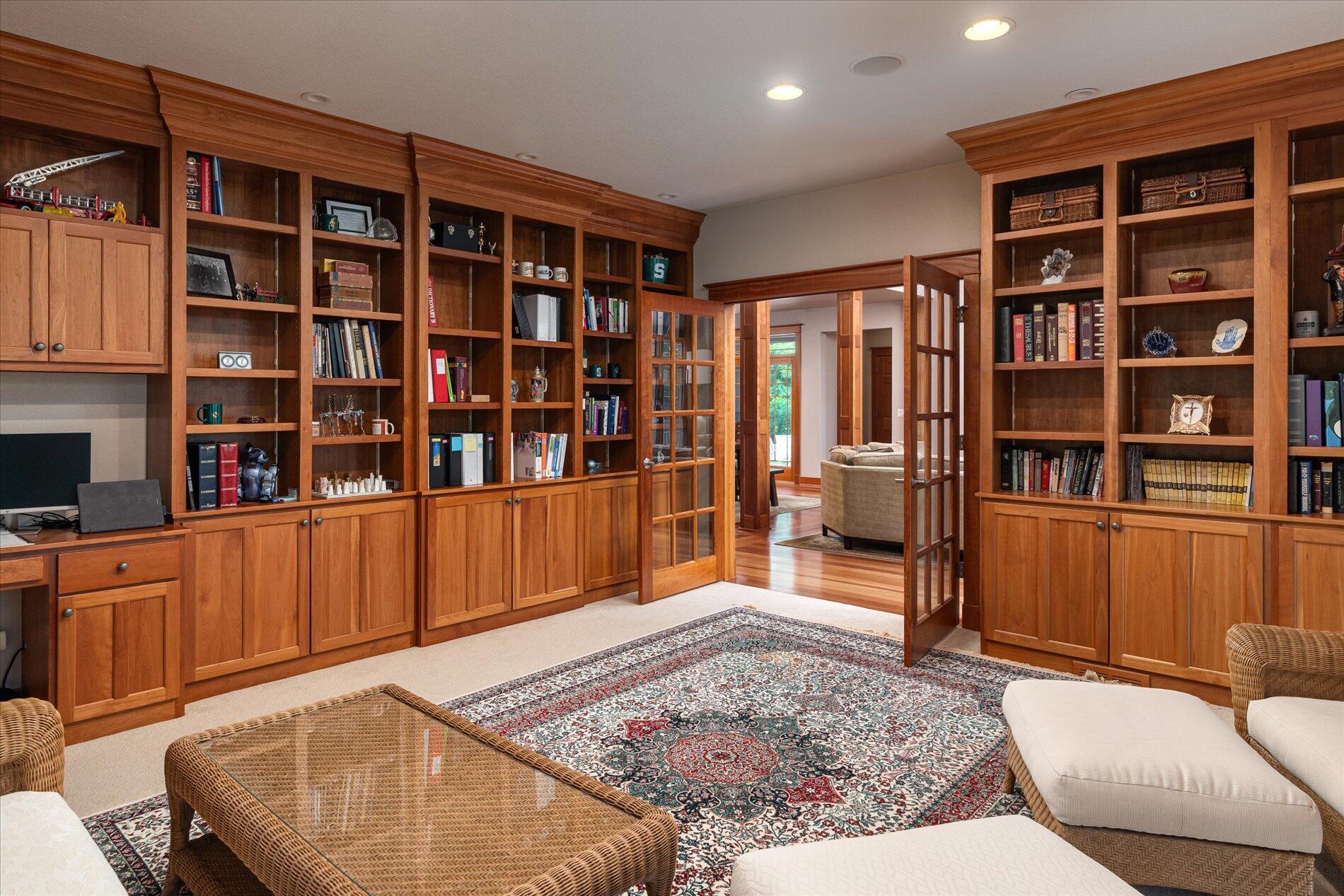 Onalaska, Wisconsin, 54650, United States, ,5 BathroomsBathrooms,Residential,Active,1808207